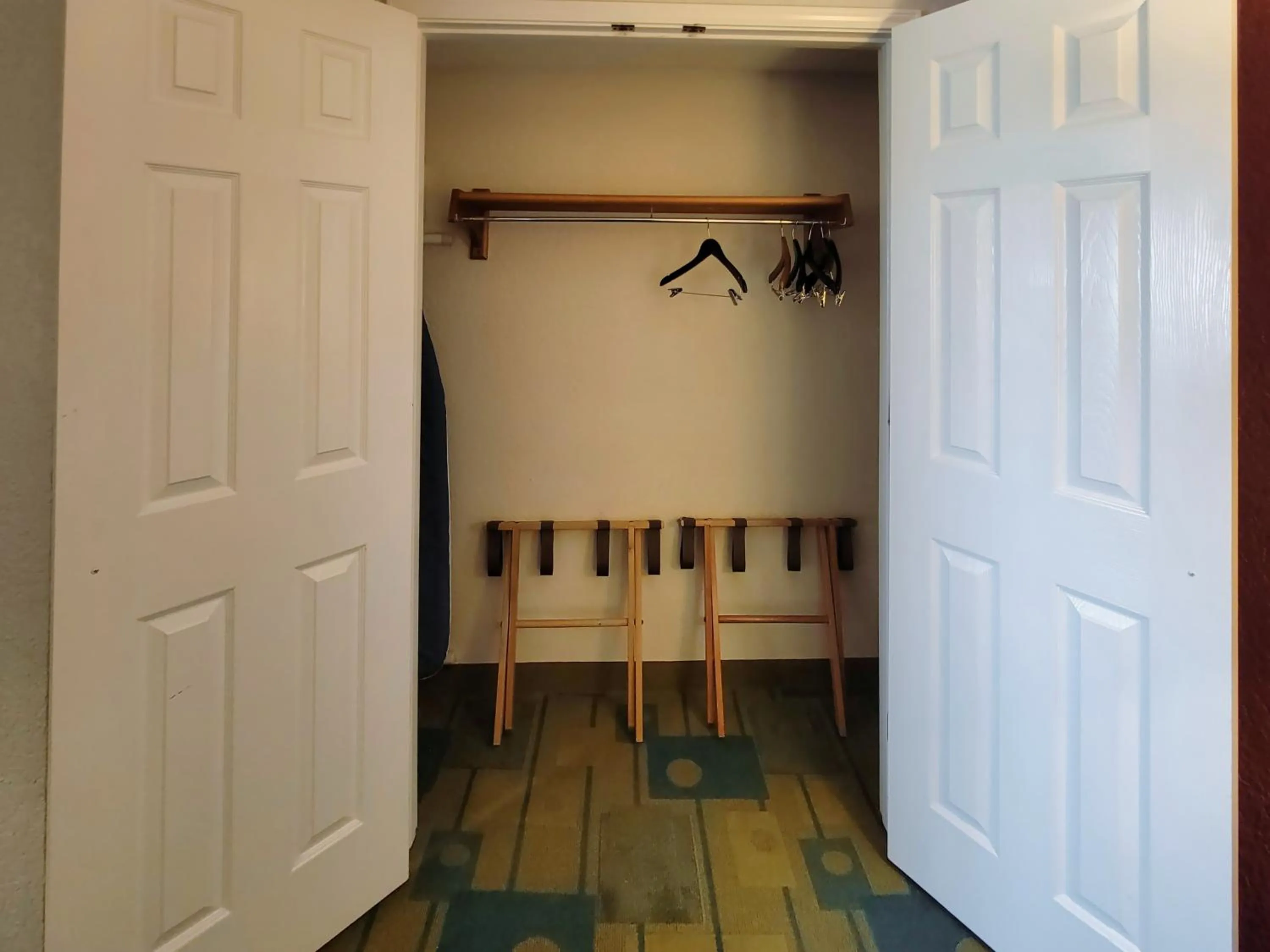 flat iron in La Quinta Inn by Wyndham Amarillo West Medical Center