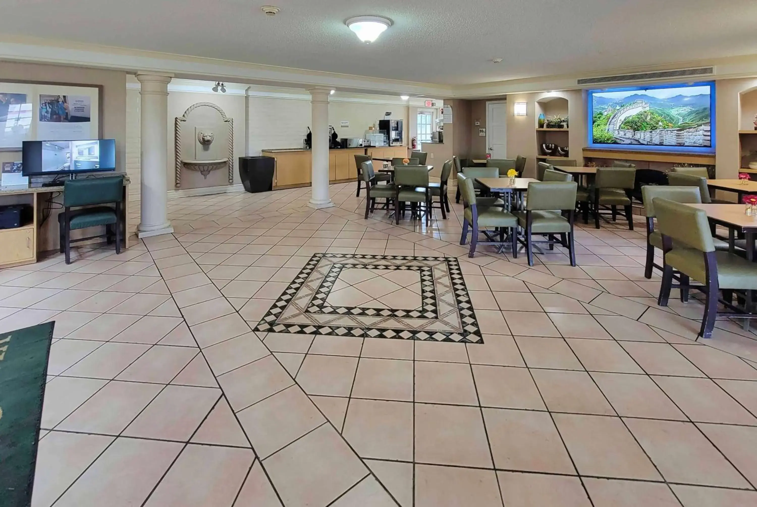 Lobby or reception in La Quinta Inn by Wyndham Amarillo West Medical Center Lobby or reception in La Quinta Inn by Wyndham Amarillo West Medical Center