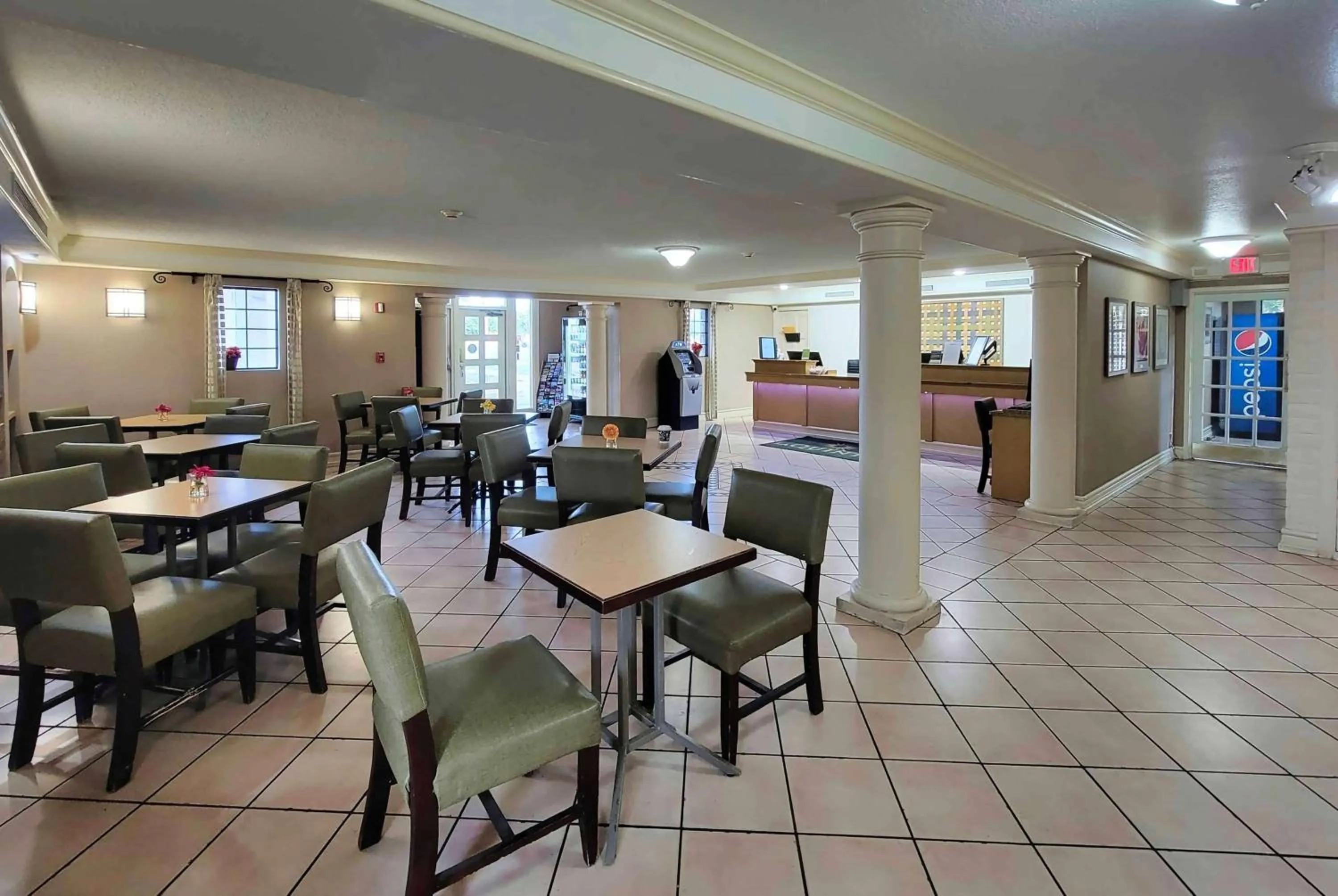 Lobby or reception in La Quinta Inn by Wyndham Amarillo West Medical Center
