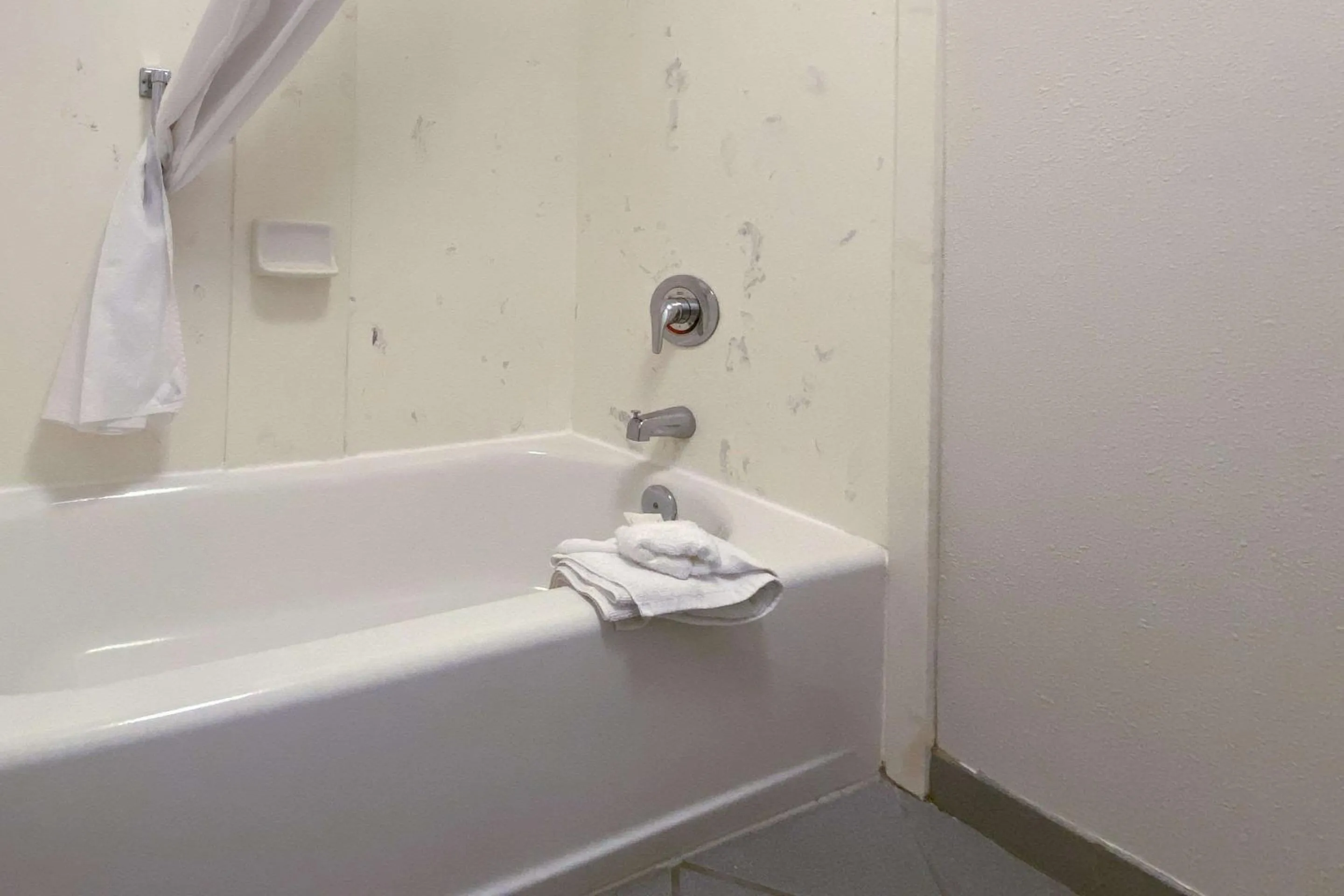 Photo of the whole room in Quality Inn Branson - Hwy 76 Central