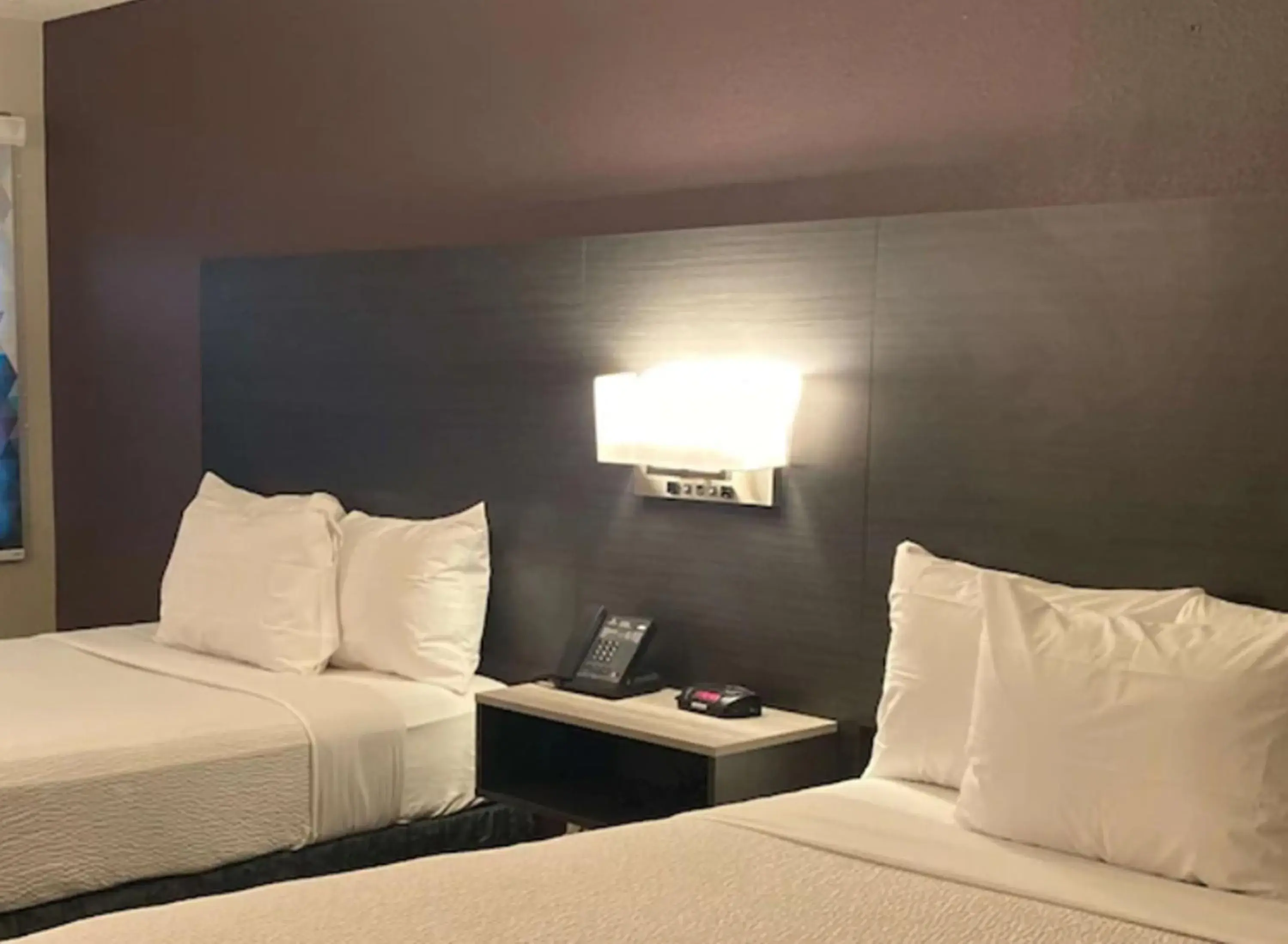 Bed in La Quinta Inn by Wyndham Bakersfield South Bed in La Quinta Inn by Wyndham Bakersfield South