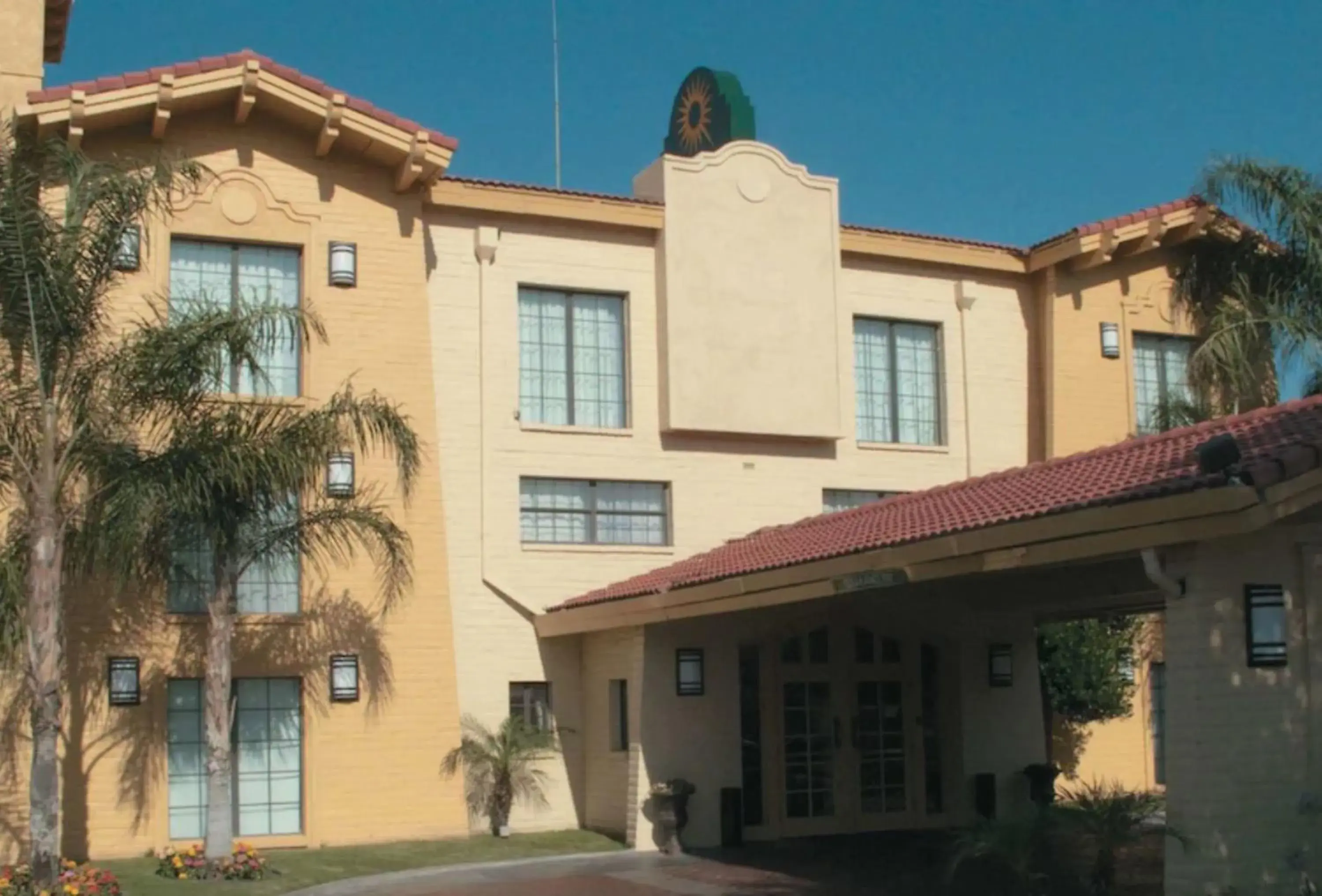 Property building in La Quinta Inn by Wyndham Bakersfield South Property building in La Quinta Inn by Wyndham Bakersfield South