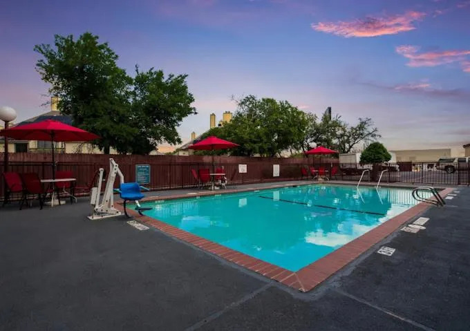  in Red Roof Inn North Dallas - Park Central