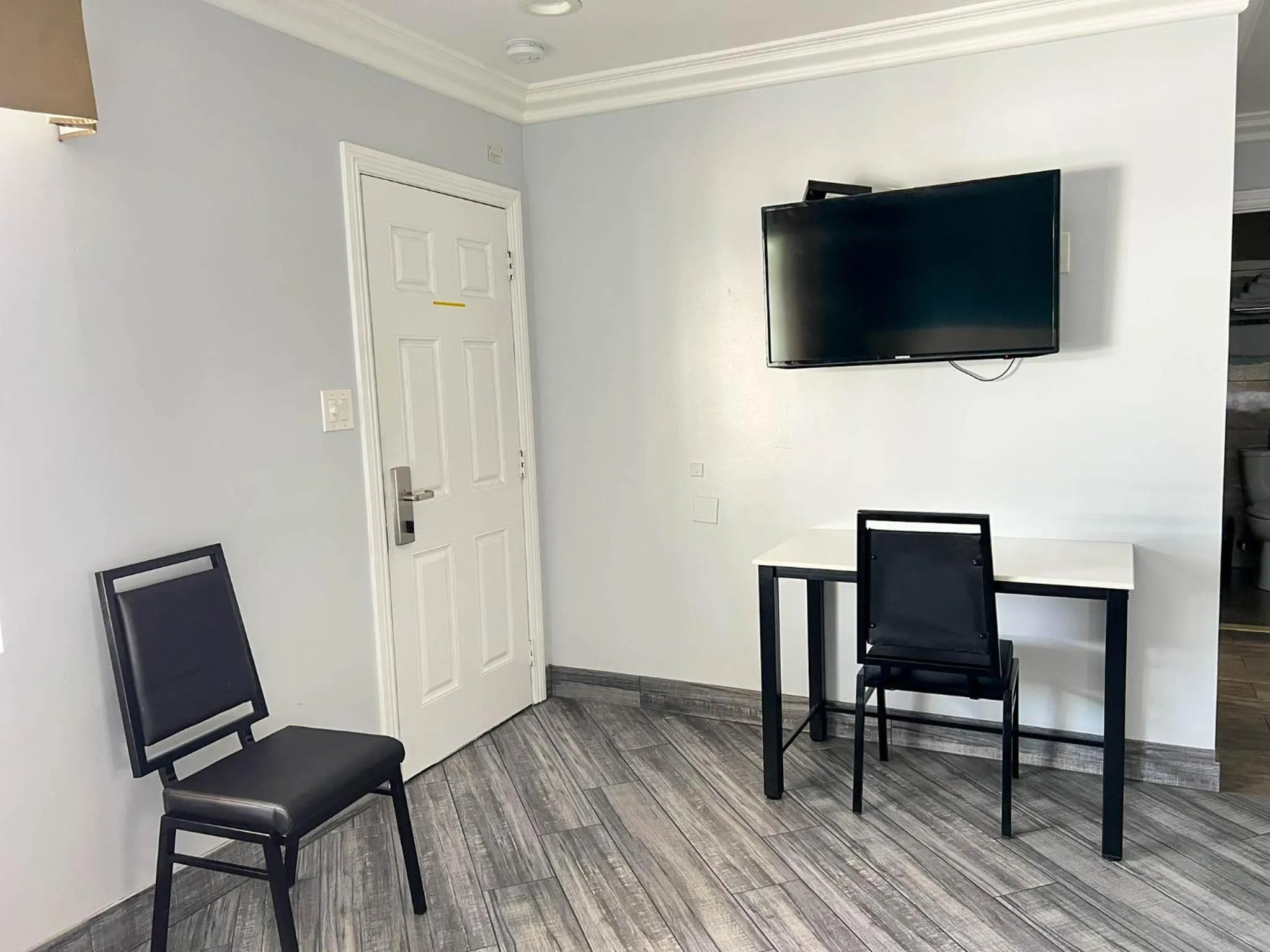 TV and multimedia in Viking Motel-Ventura