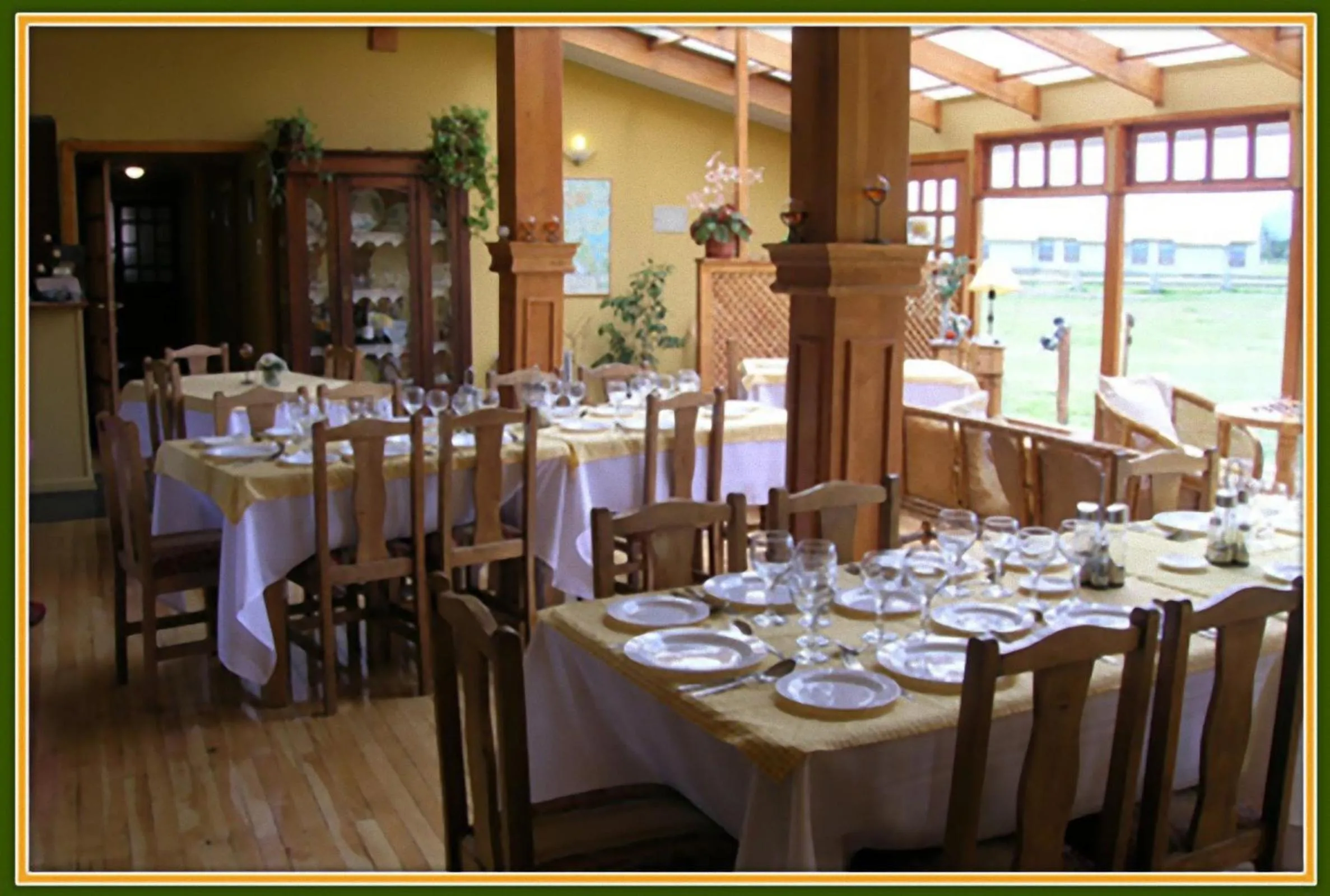 Hosteria Lago del Toro