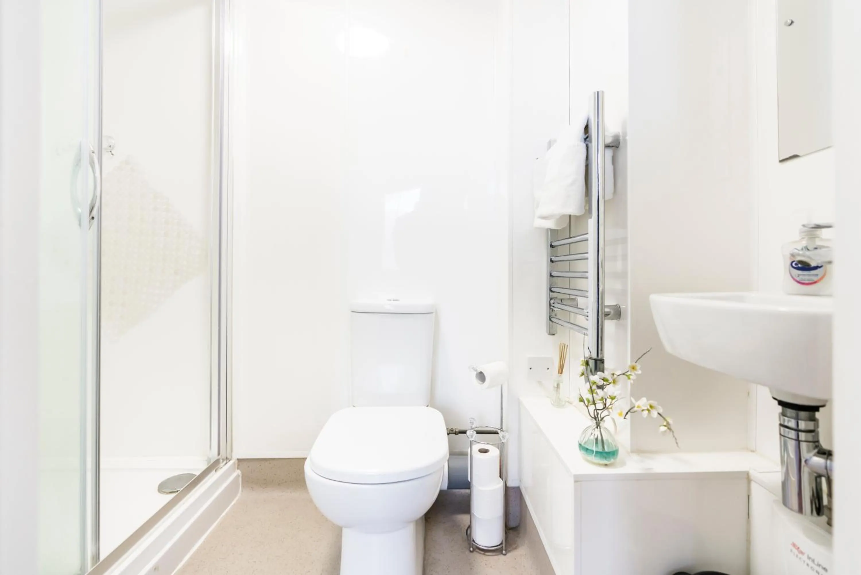 1 Riverside Apartments