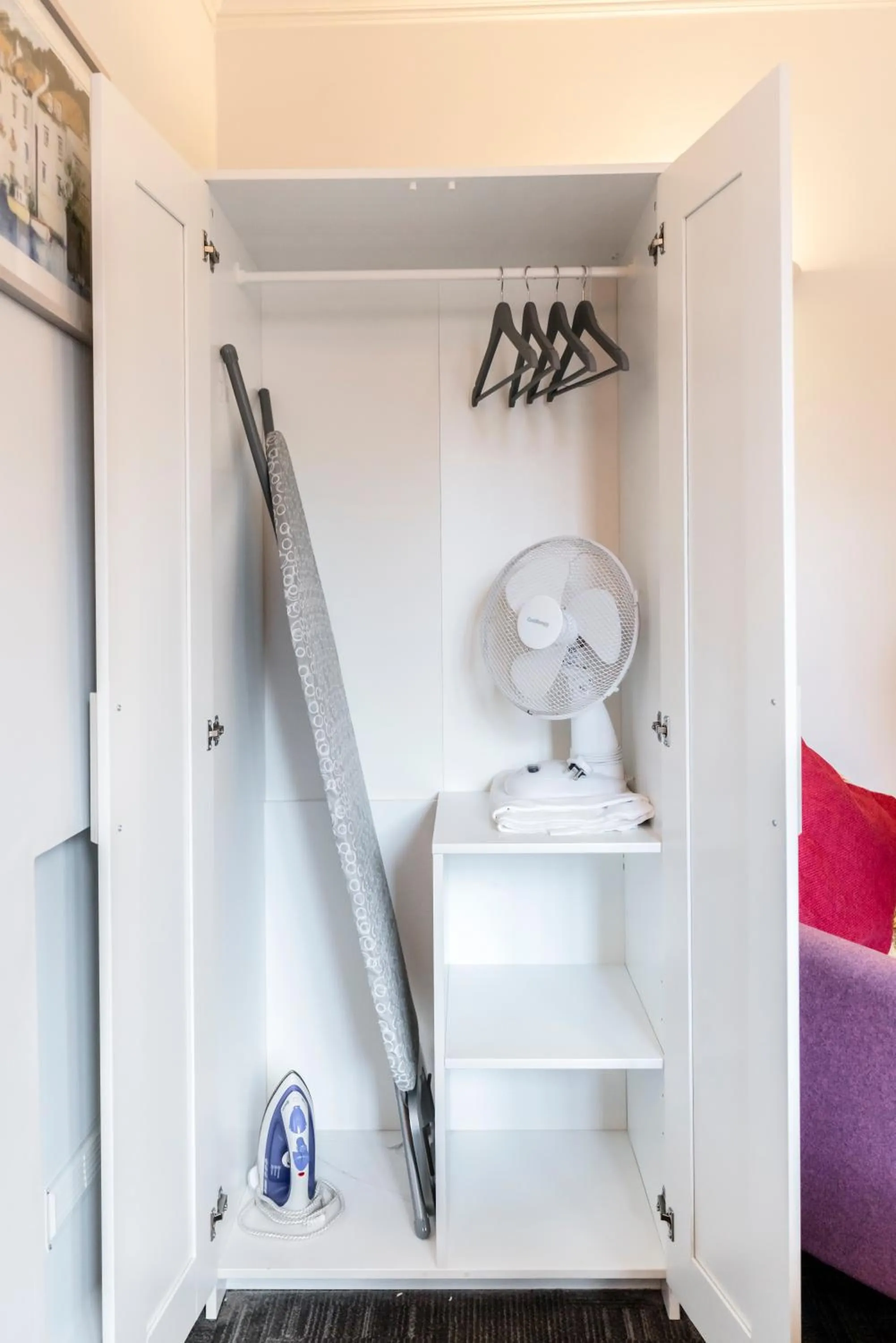 1 Riverside Apartments