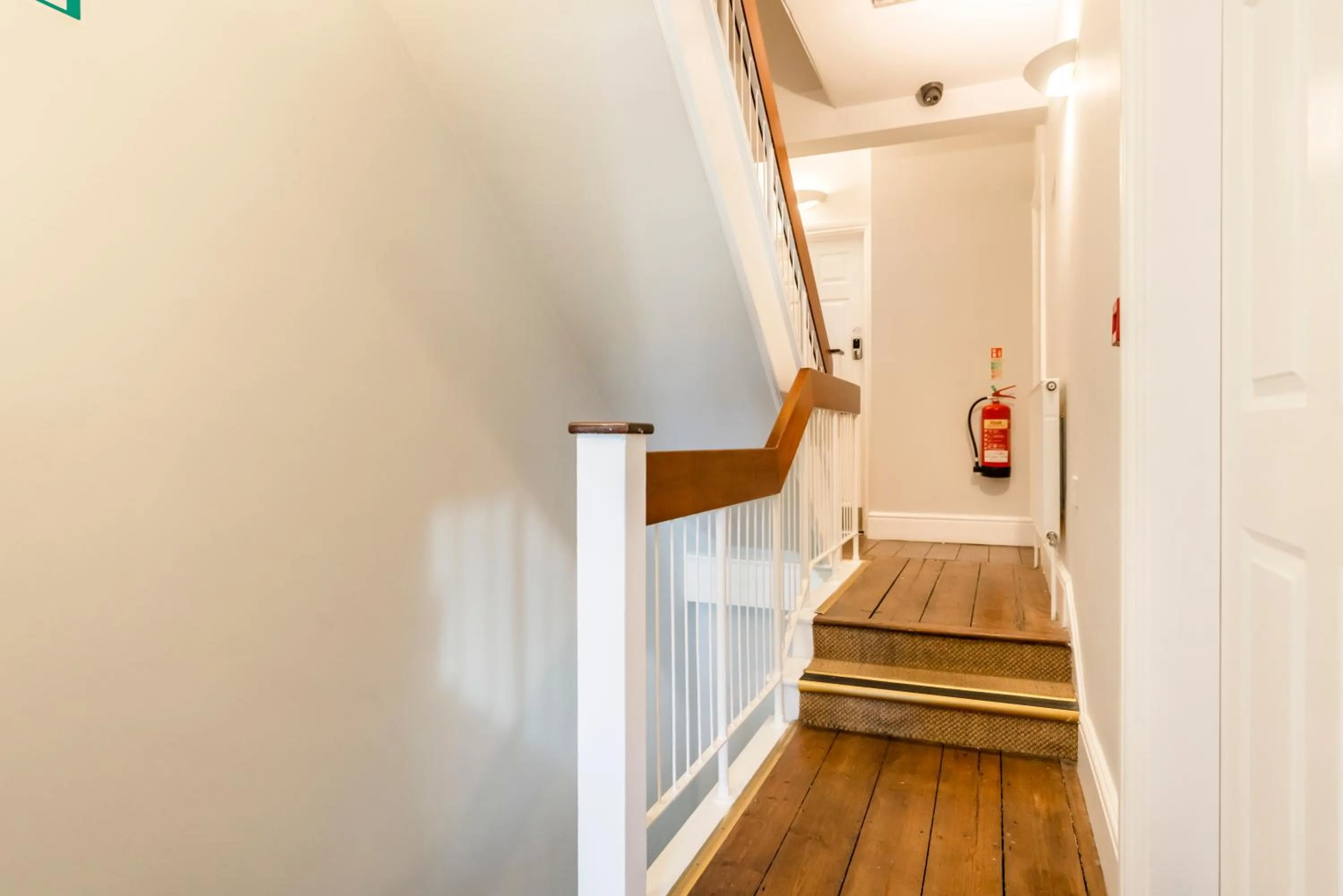 1 Riverside Apartments