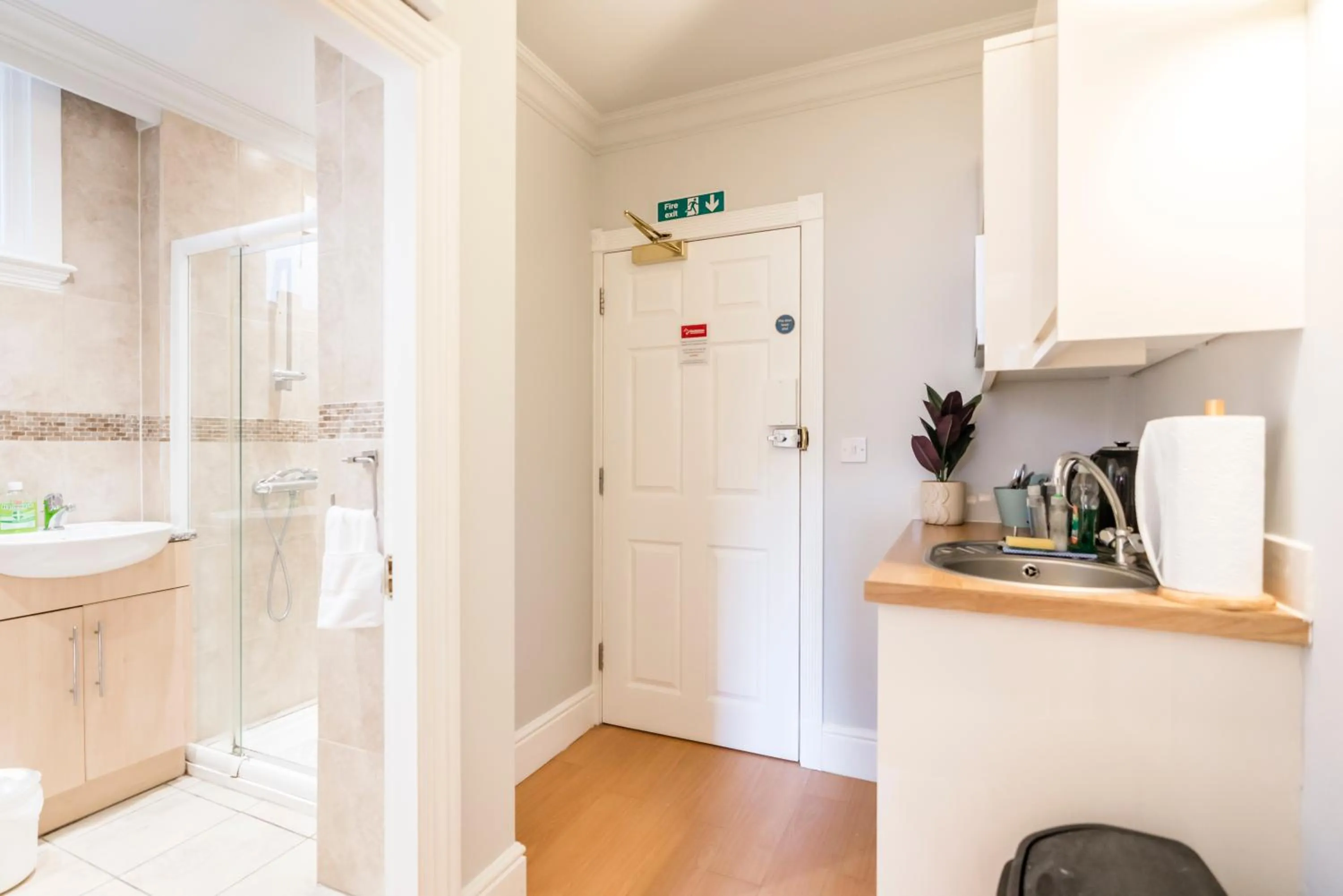 1 Riverside Apartments