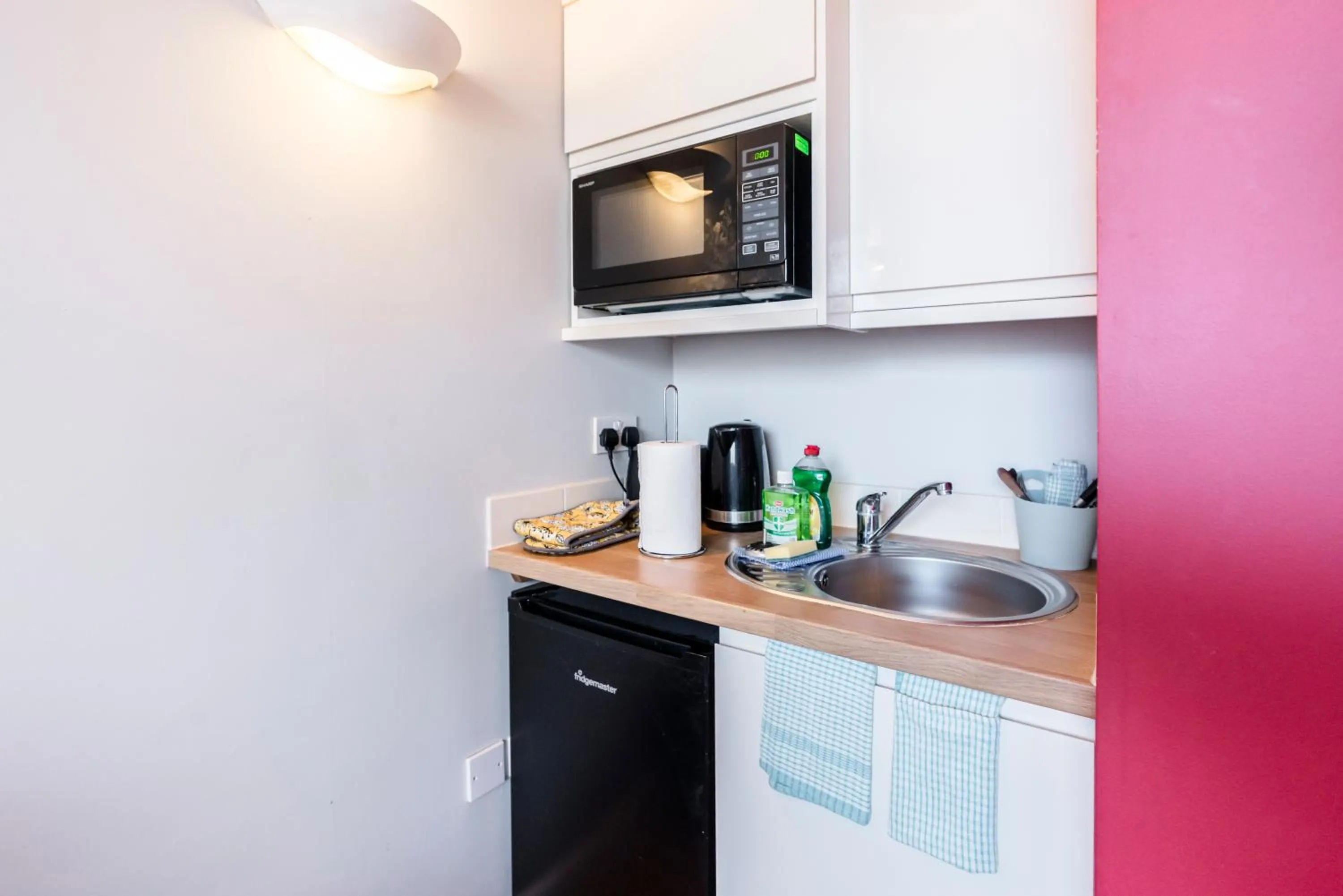 1 Riverside Apartments