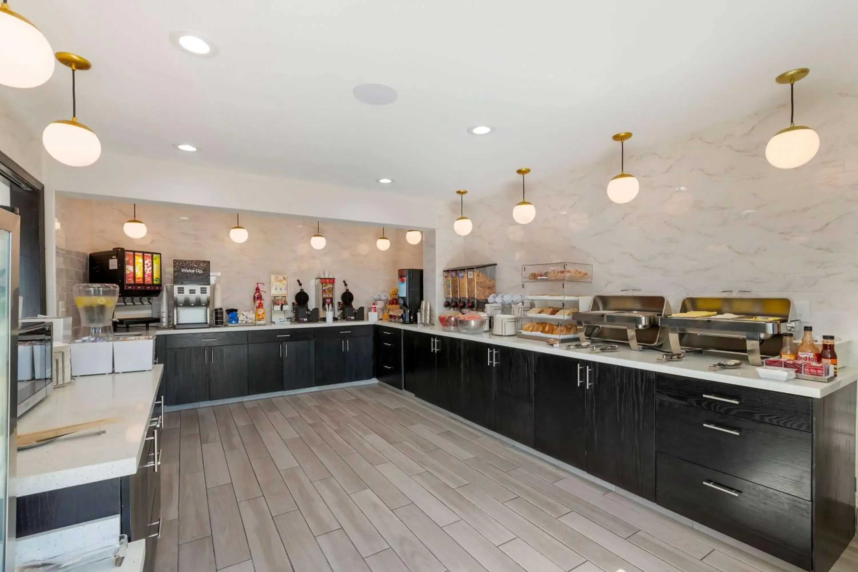 Restaurant/places to eat in La Quinta by Wyndham Des Moines West Clive Restaurant/places to eat in La Quinta by Wyndham Des Moines West Clive