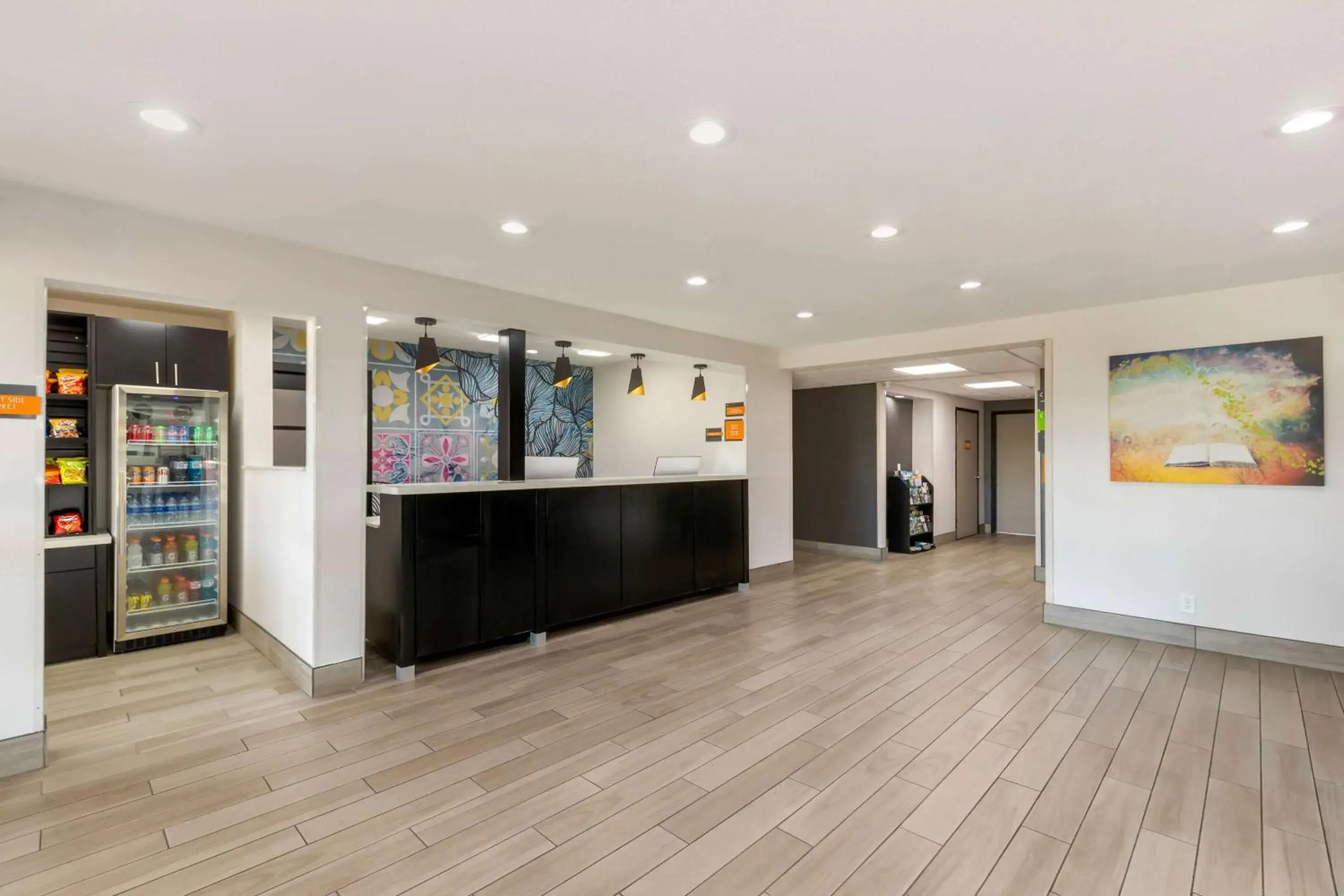 Lobby or reception in La Quinta by Wyndham Des Moines West Clive Lobby or reception in La Quinta by Wyndham Des Moines West Clive