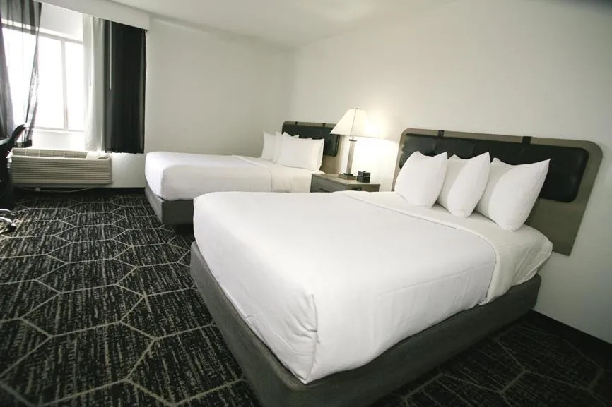 Bed in La Quinta by Wyndham Des Moines West Clive