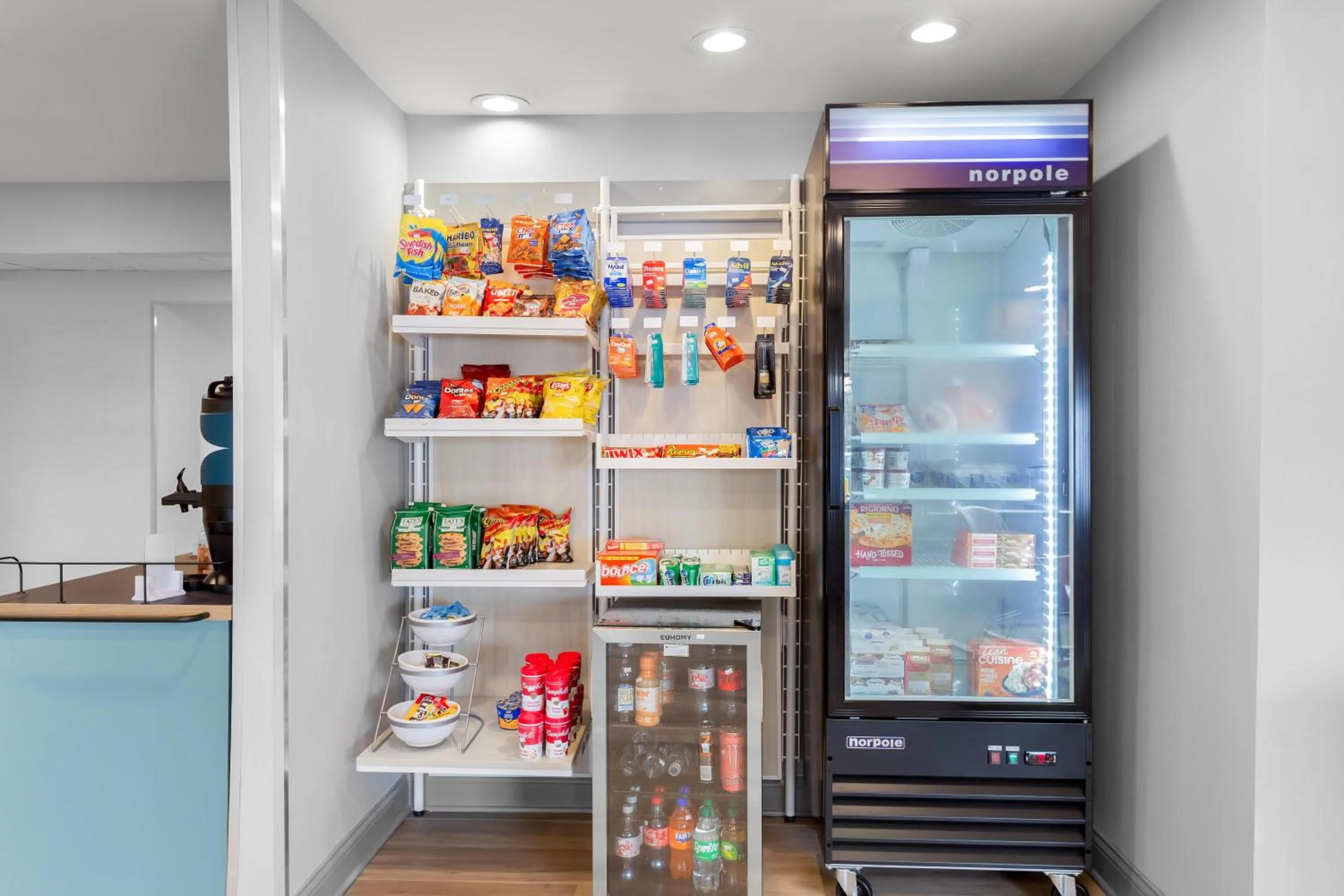 Restaurant/places to eat in Spark by Hilton Matteson Chicago I 57