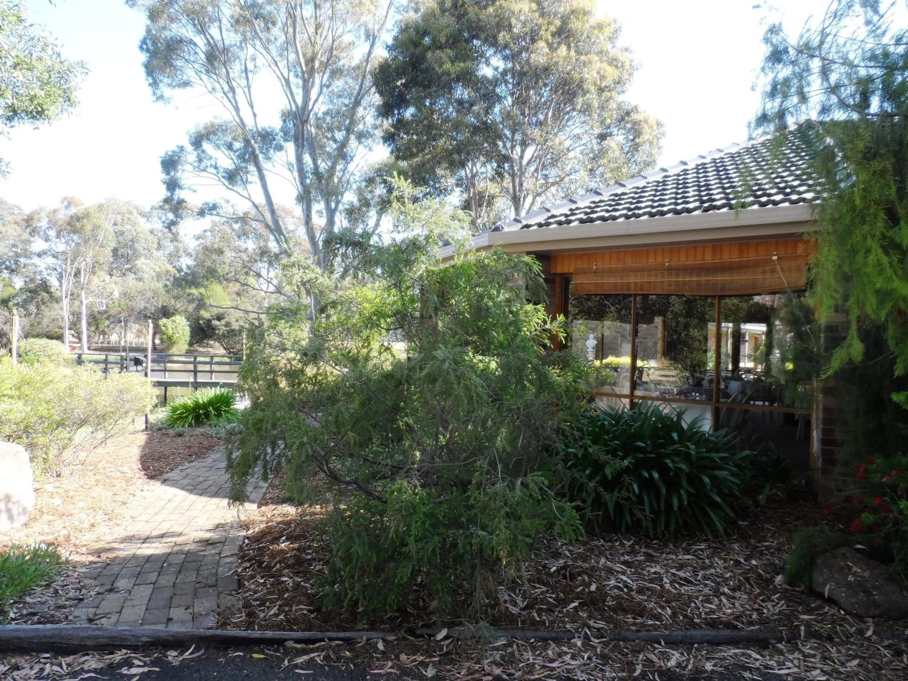 Property building in Magdala Motor Lodge & Lakeside Restaurant