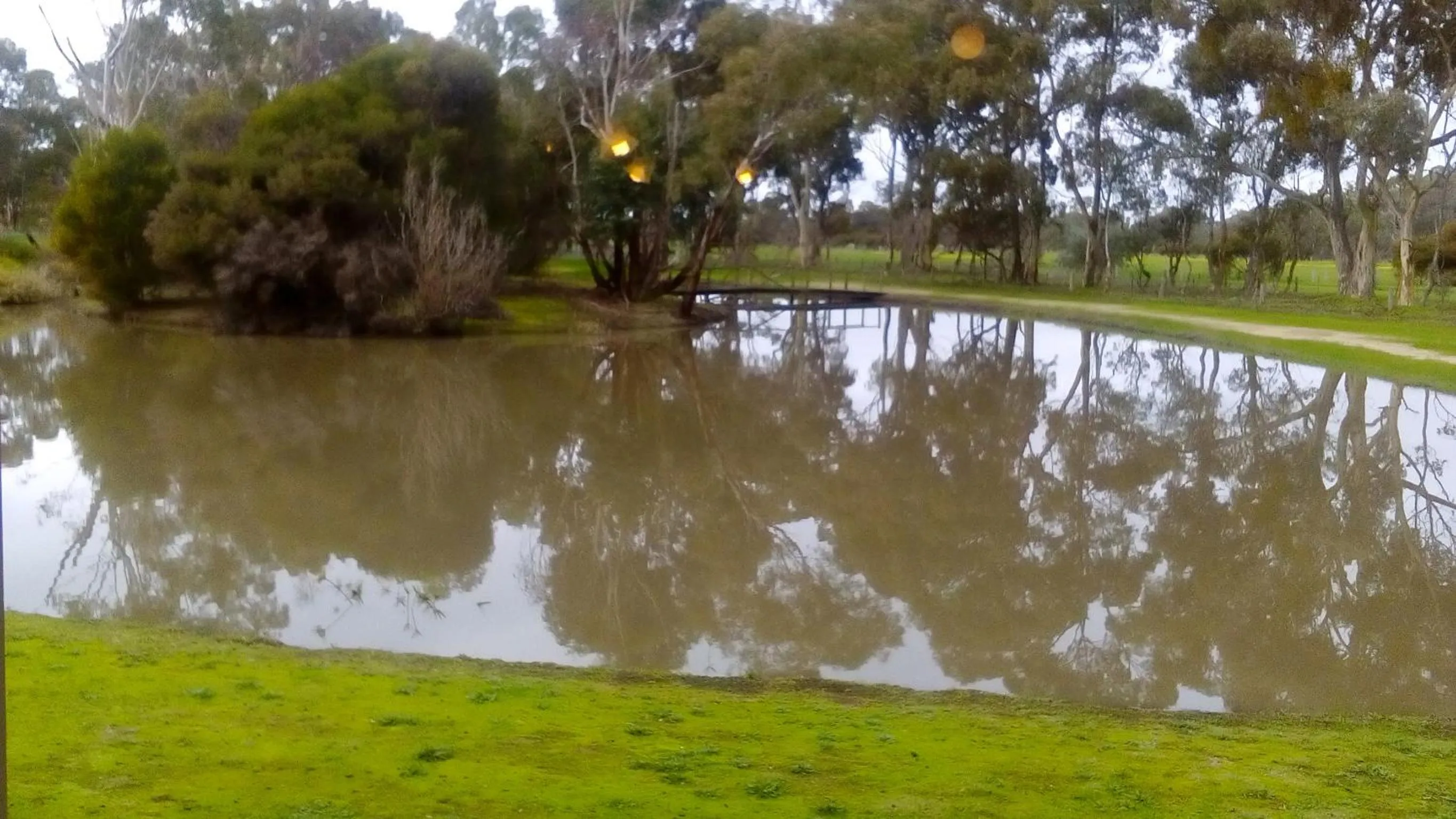 Day in Magdala Motor Lodge & Lakeside Restaurant