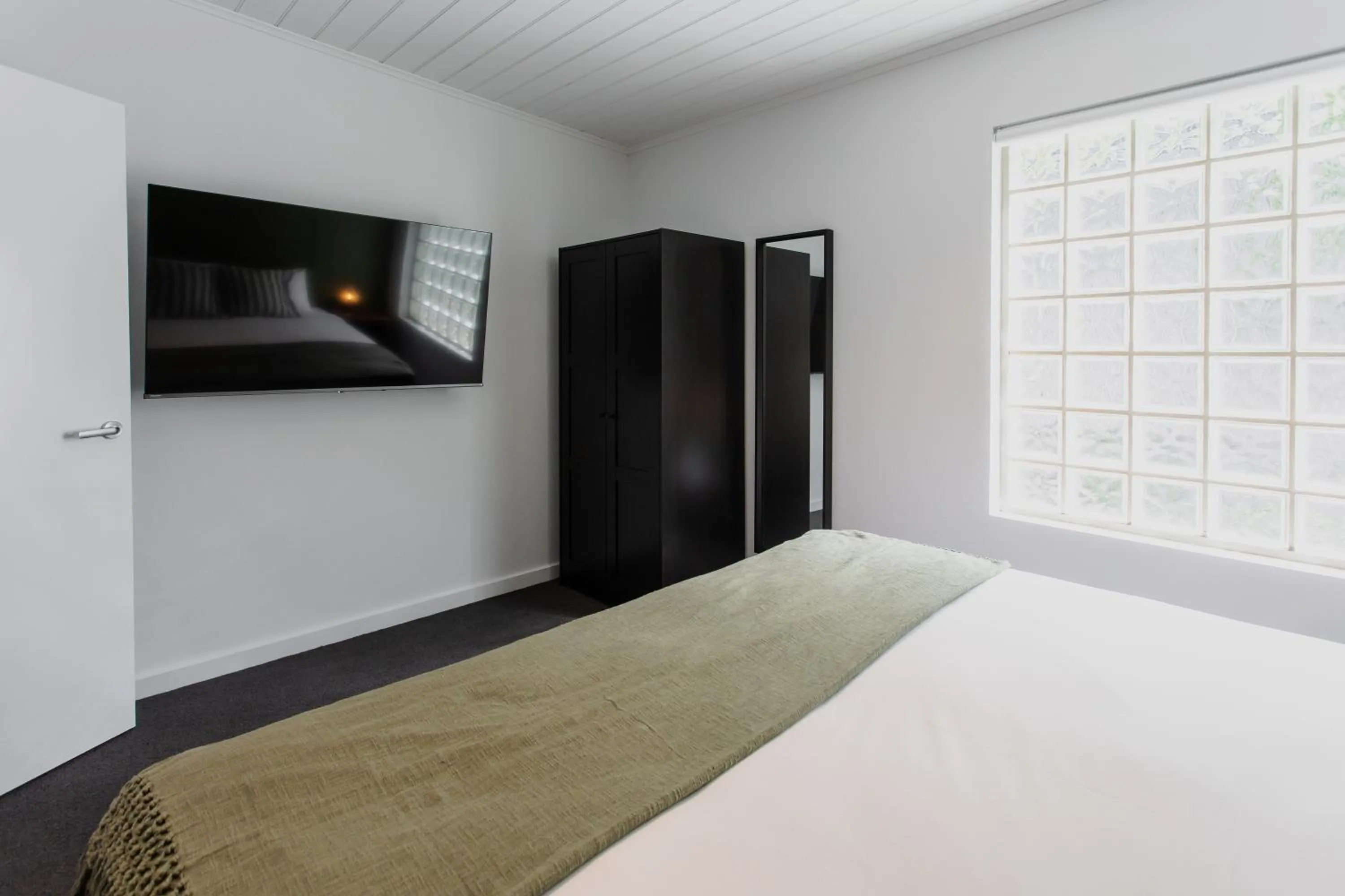 Bedroom, Bed in Yarra Valley Grand