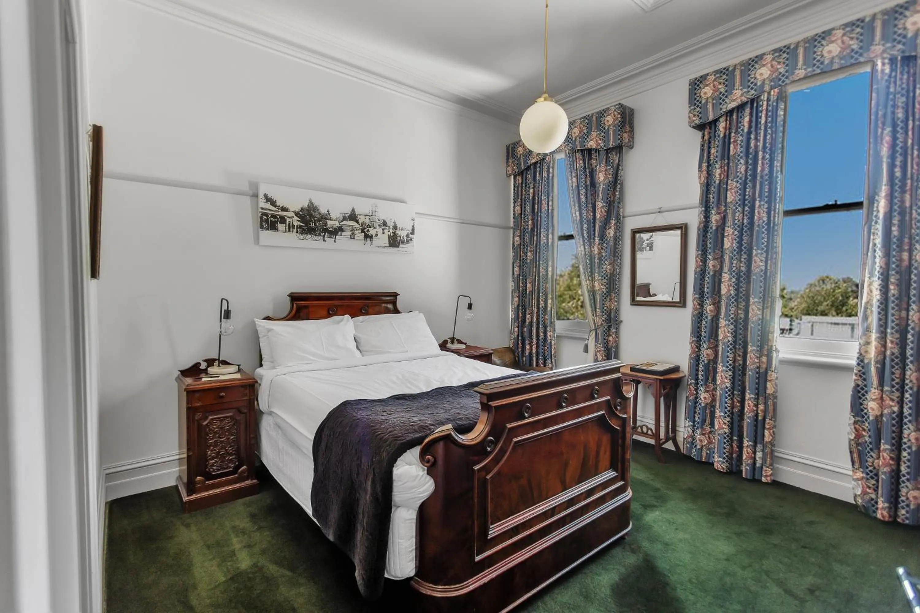 Bed in Yarra Valley Grand