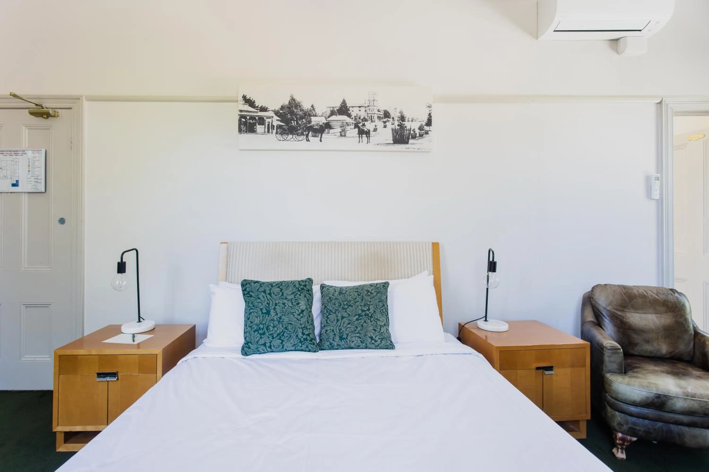 Bed in Yarra Valley Grand