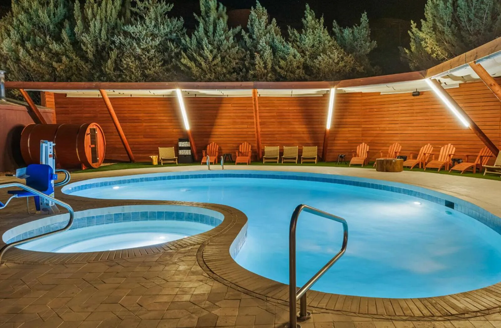 Hot Tub in Wolfe's Hotel Moab