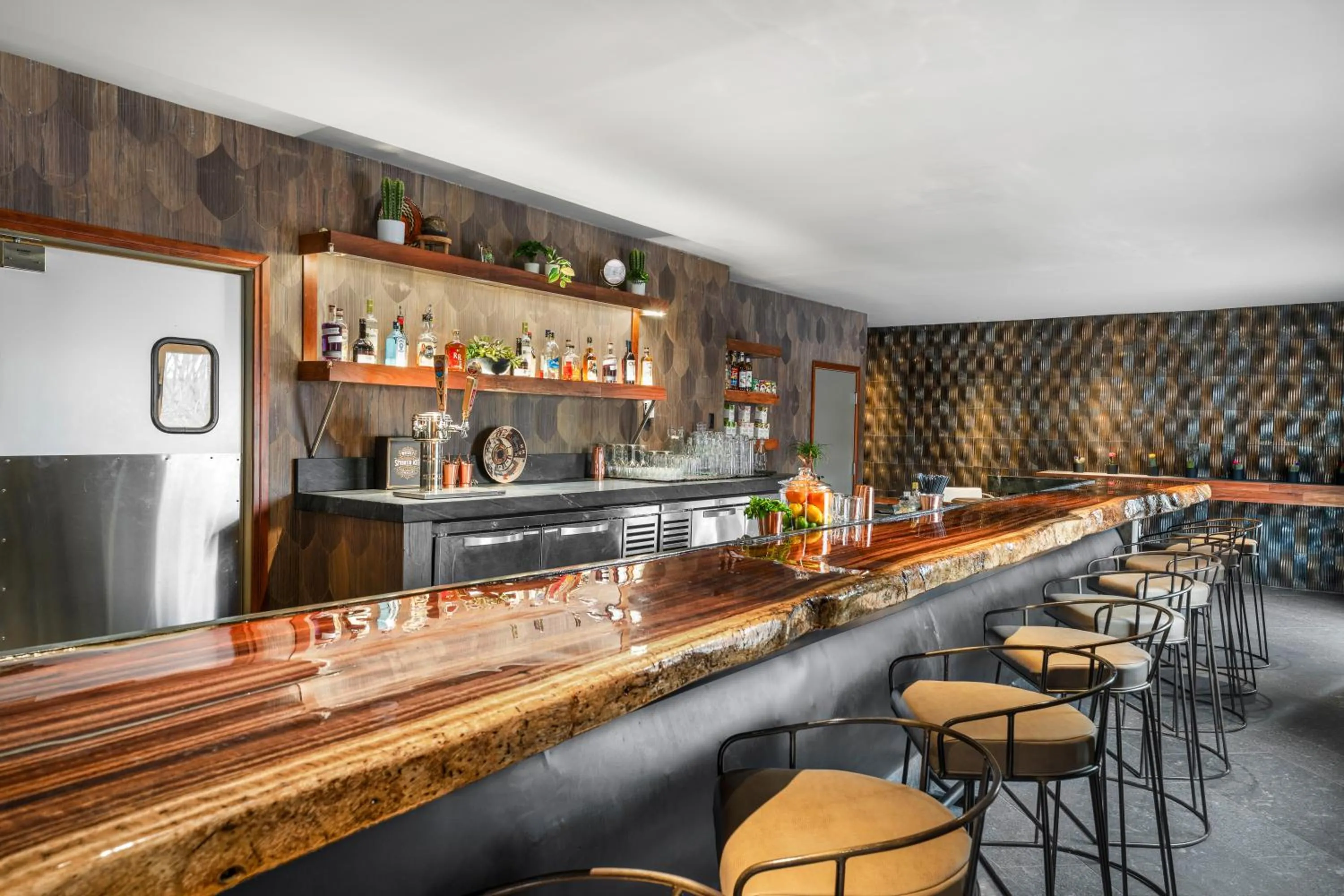 Restaurant/places to eat in Wolfe's Hotel Moab