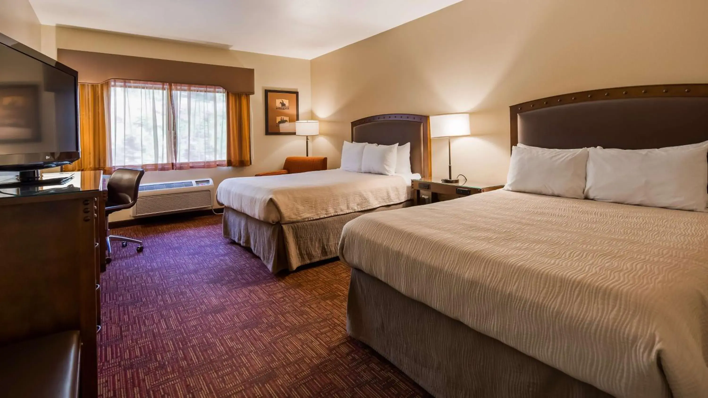 Photo of the whole room, Bed in Best Western Plus Inn of Williams Photo of the whole room, Bed in Best Western Plus Inn of Williams