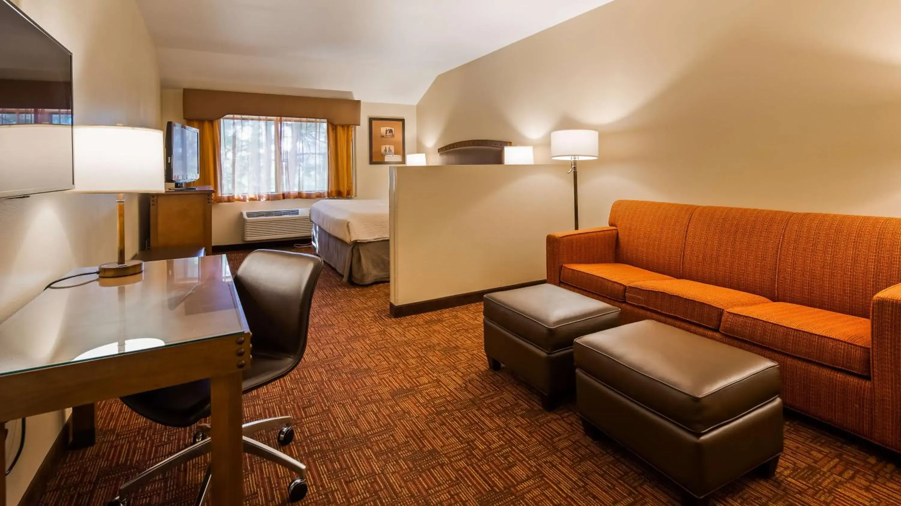 Photo of the whole room in Best Western Plus Inn of Williams Photo of the whole room in Best Western Plus Inn of Williams
