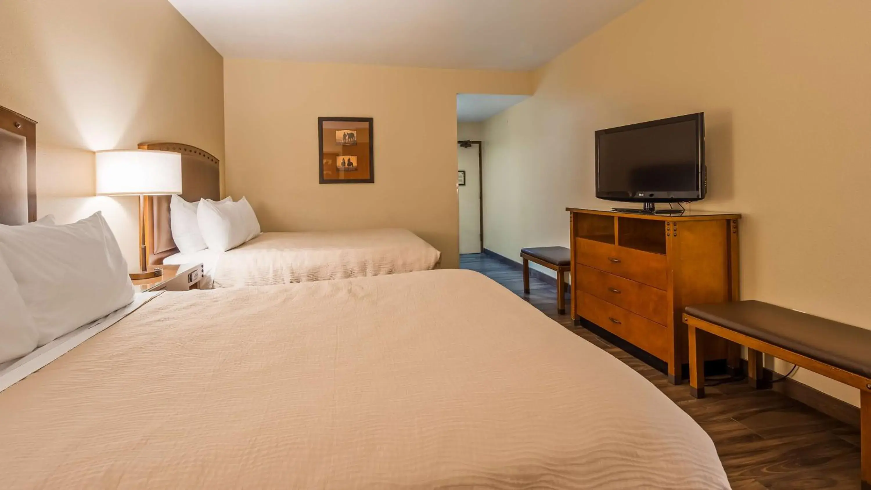 Photo of the whole room, Bed in Best Western Plus Inn of Williams Photo of the whole room, Bed in Best Western Plus Inn of Williams