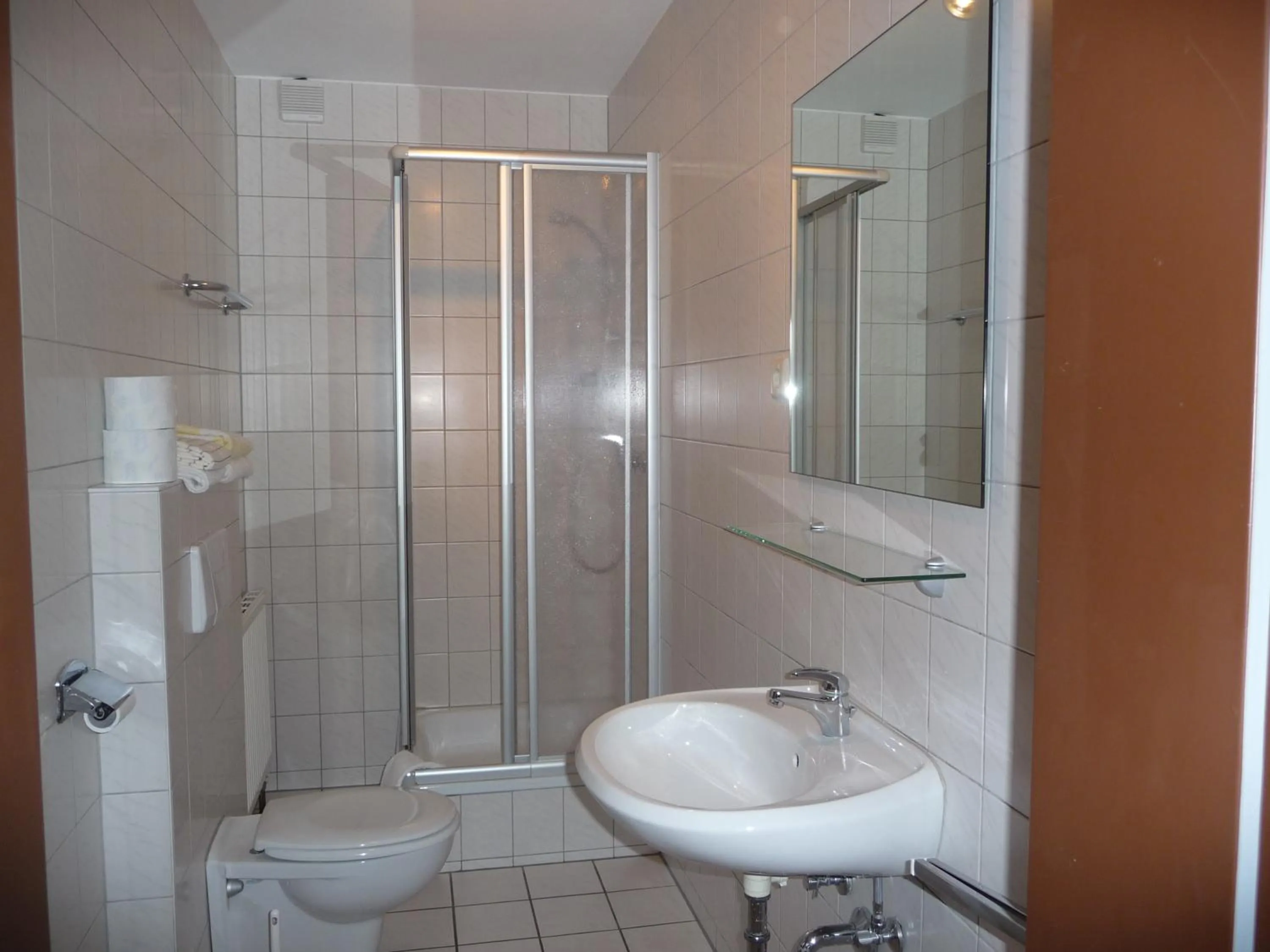 Shower in Gästehaus Ermen