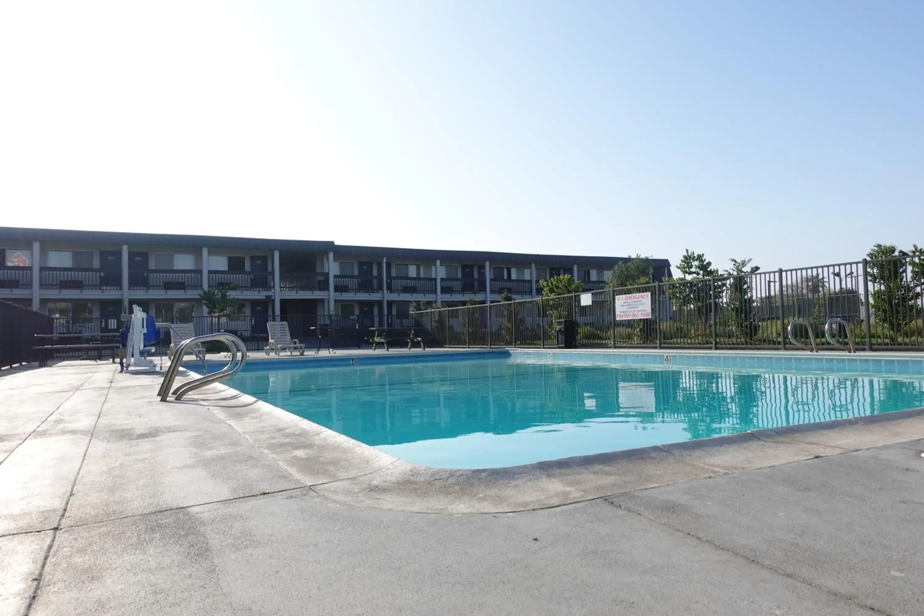 Swimming pool in Motel 6-Claremont, CA Swimming pool in Motel 6-Claremont, CA