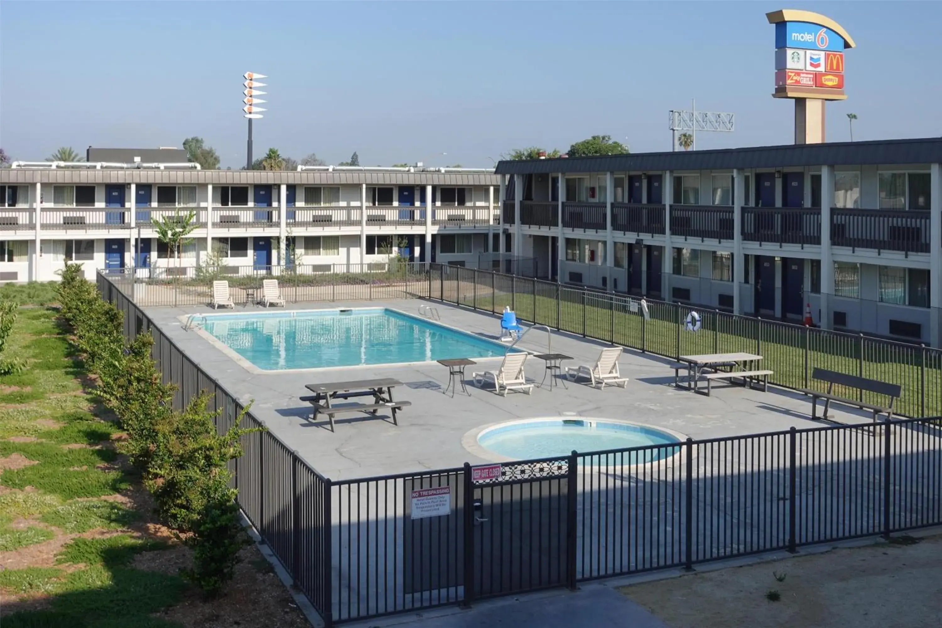 Pool view in Motel 6-Claremont, CA Pool view in Motel 6-Claremont, CA