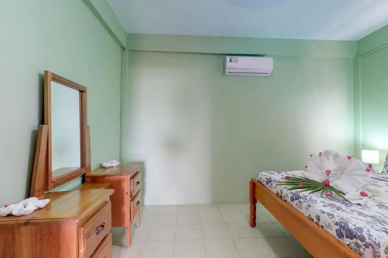 Bed in Laguna Hotel Bed in Laguna Hotel