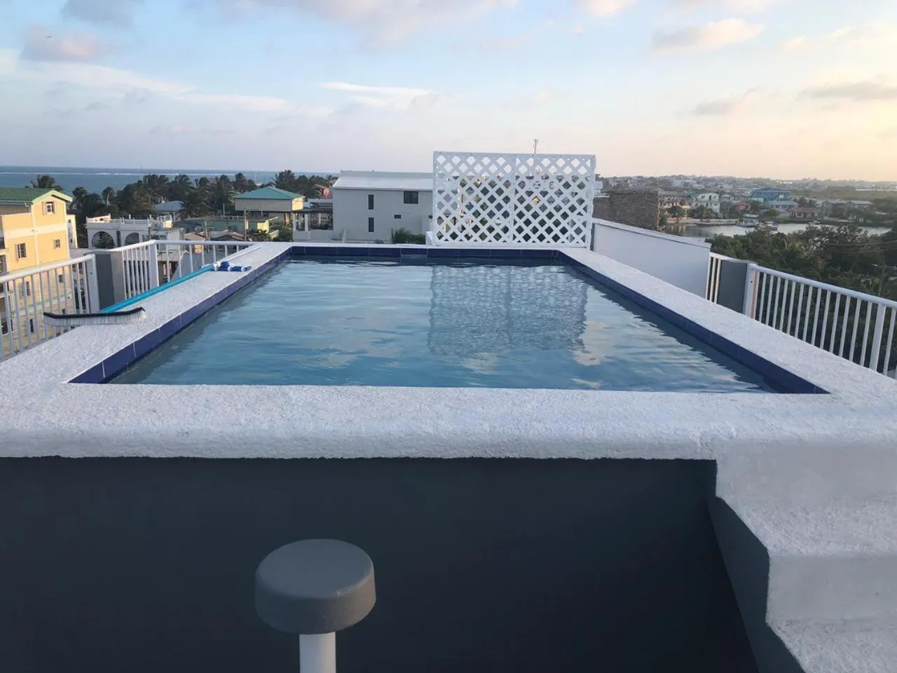 Swimming pool in Laguna Hotel