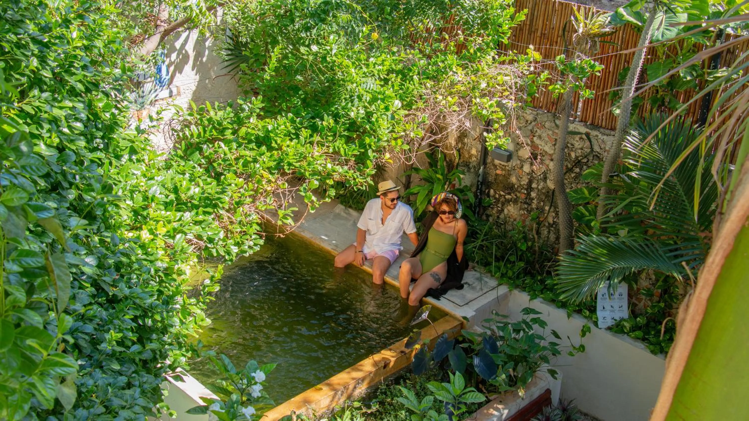People in Kuka y Naranjo