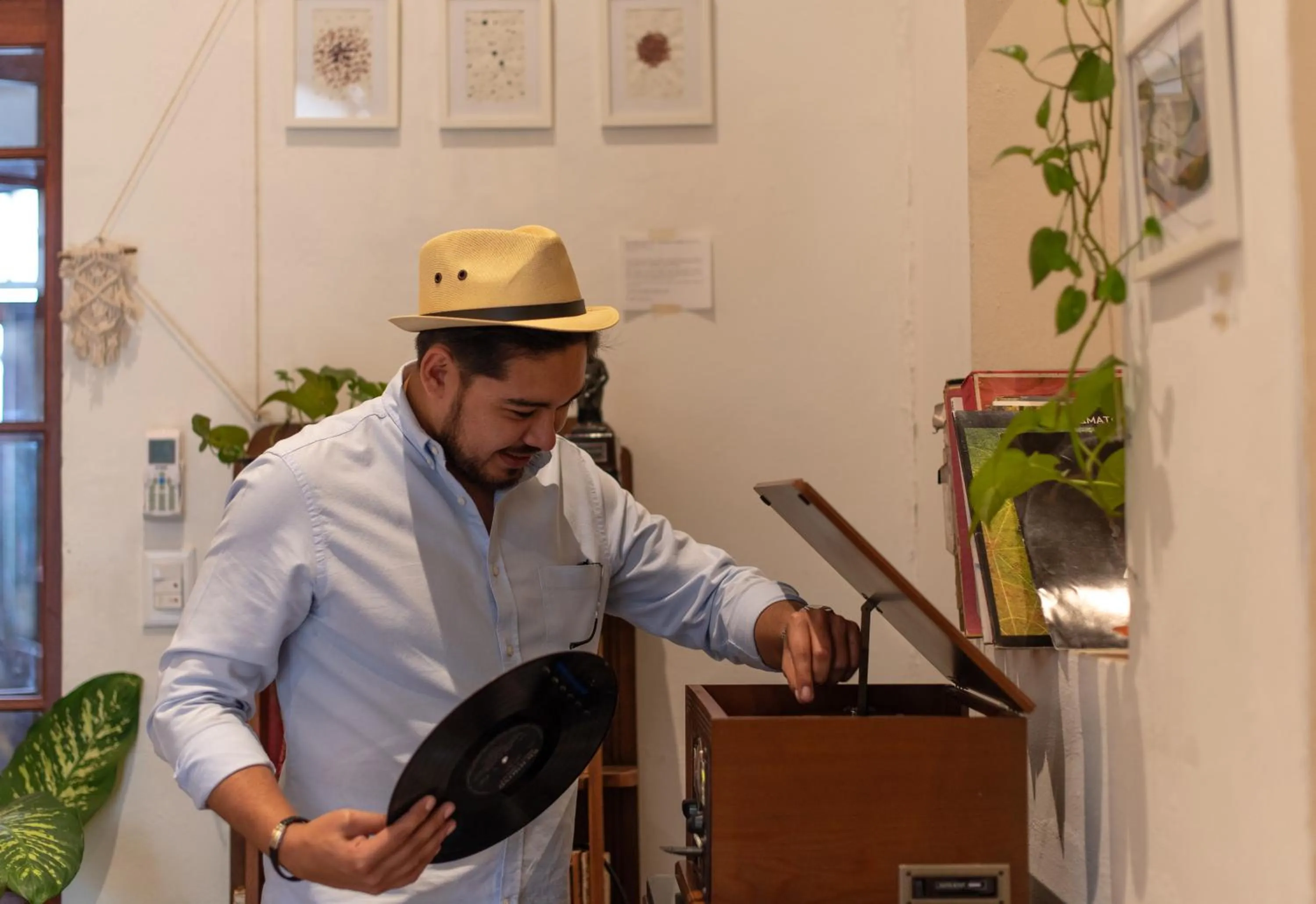 People in Kuka y Naranjo