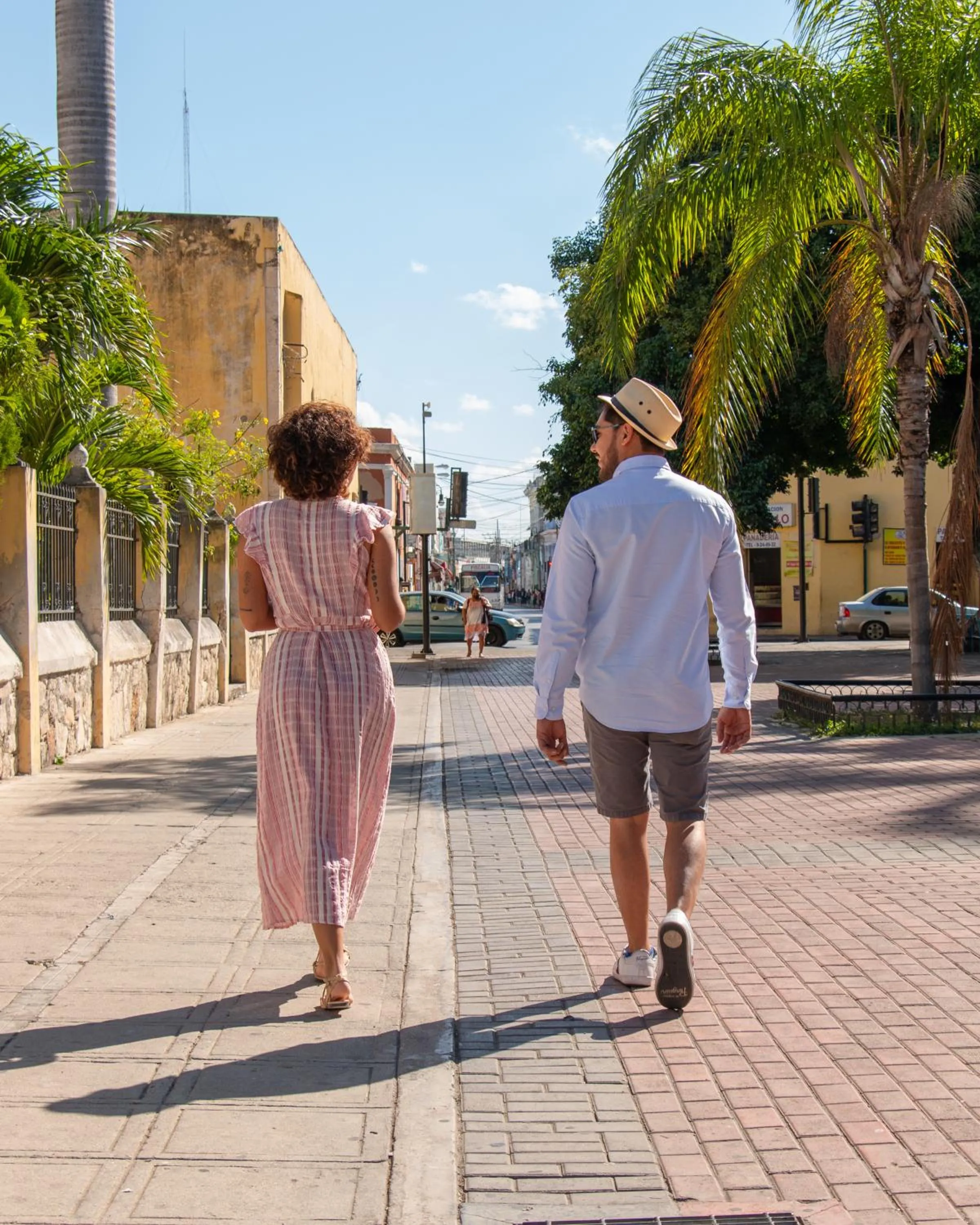 People in Kuka y Naranjo