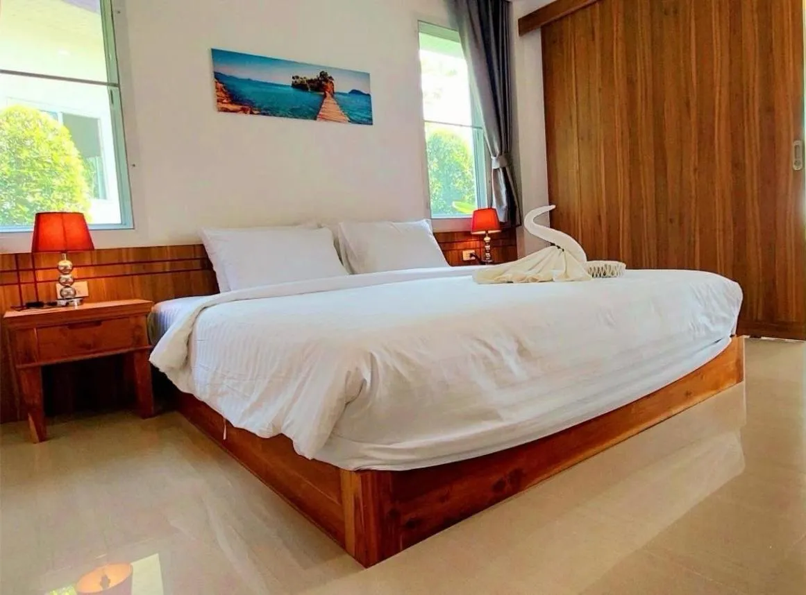 Bedroom, Bed in Horizon Beach Resort Koh Jum