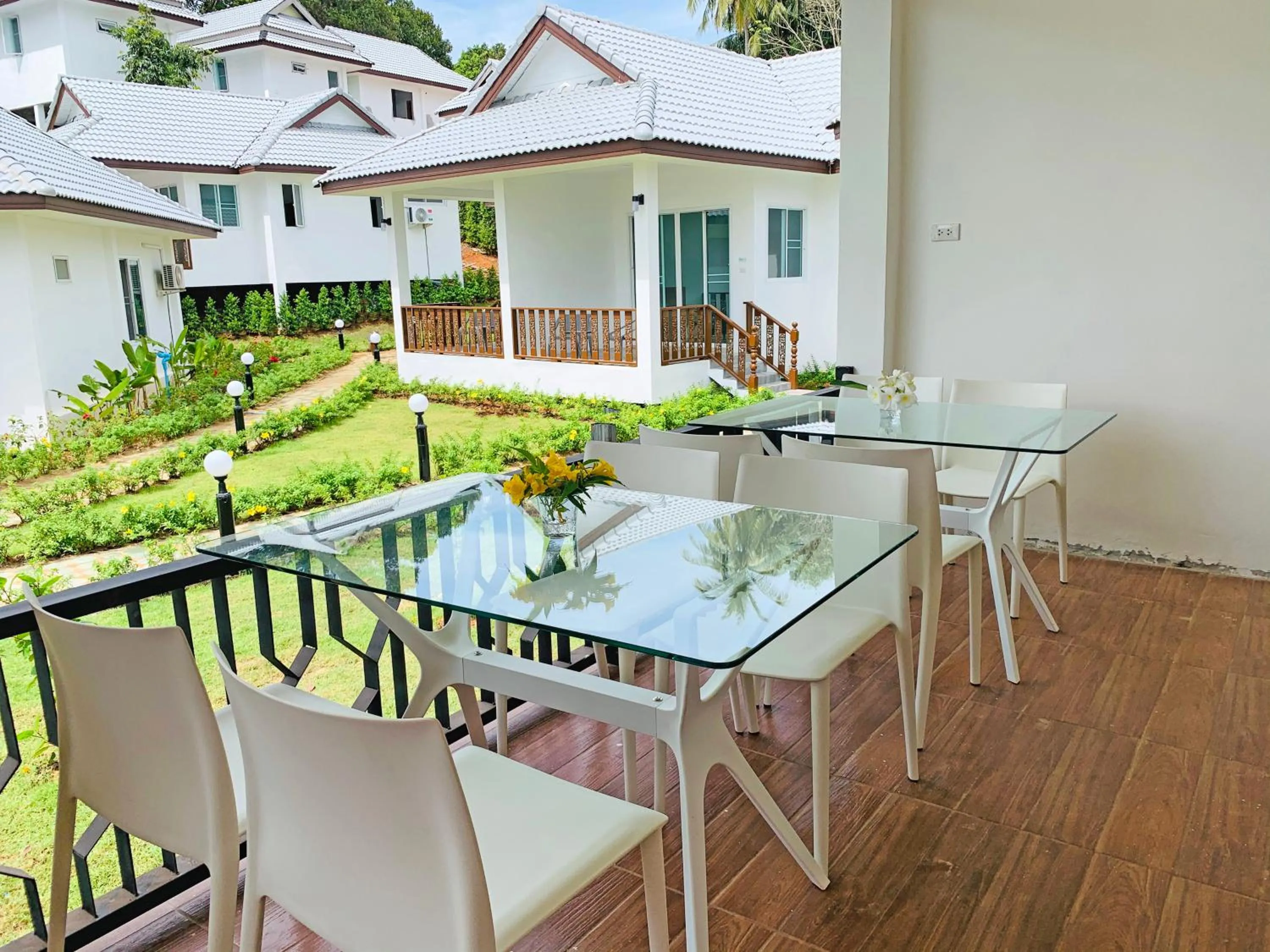 Restaurant/places to eat in Horizon Beach Resort Koh Jum