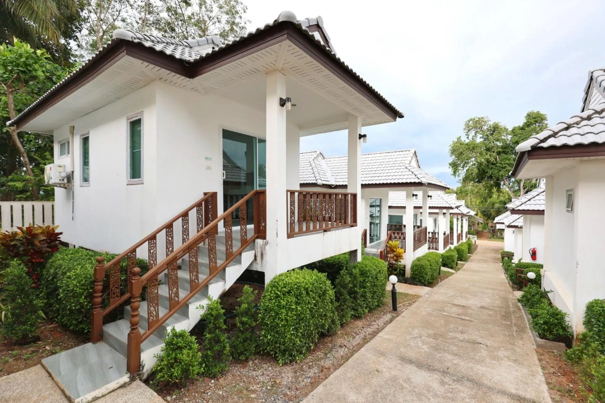 Property building in Horizon Beach Resort Koh Jum