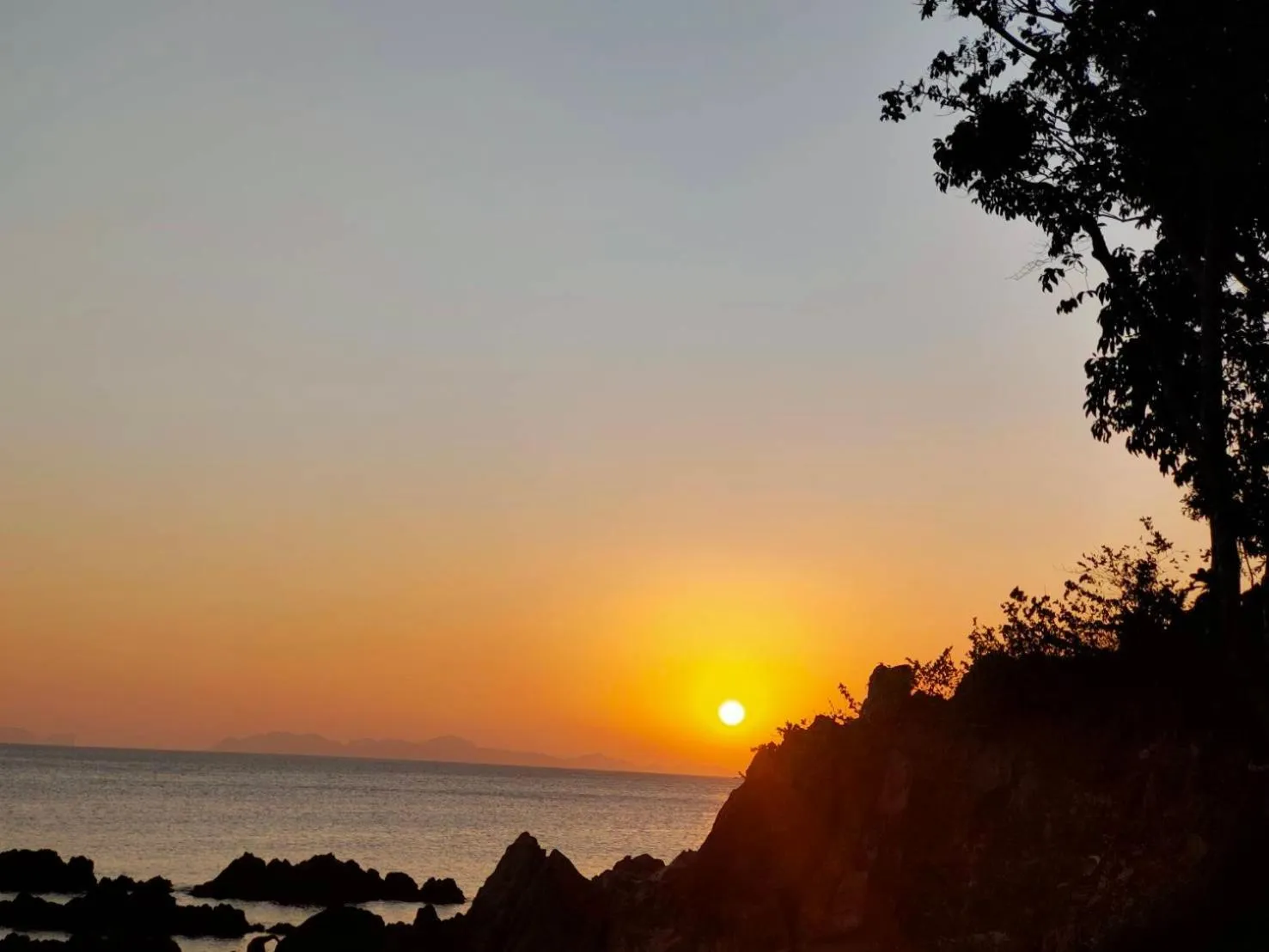 Sunset in Horizon Beach Resort Koh Jum