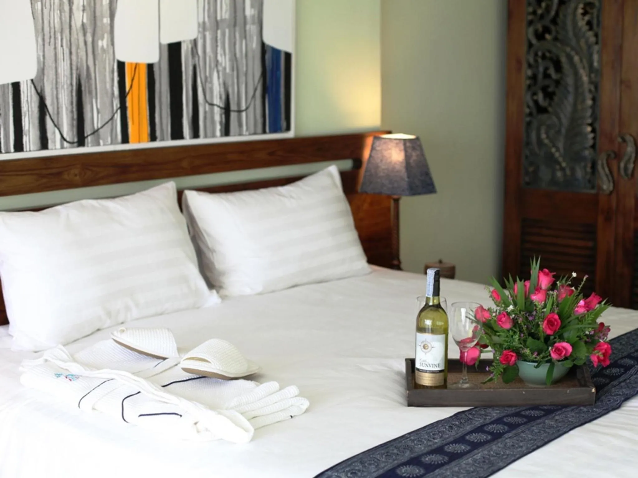 Bed in CC's Hideaway Kata - SHA Plus