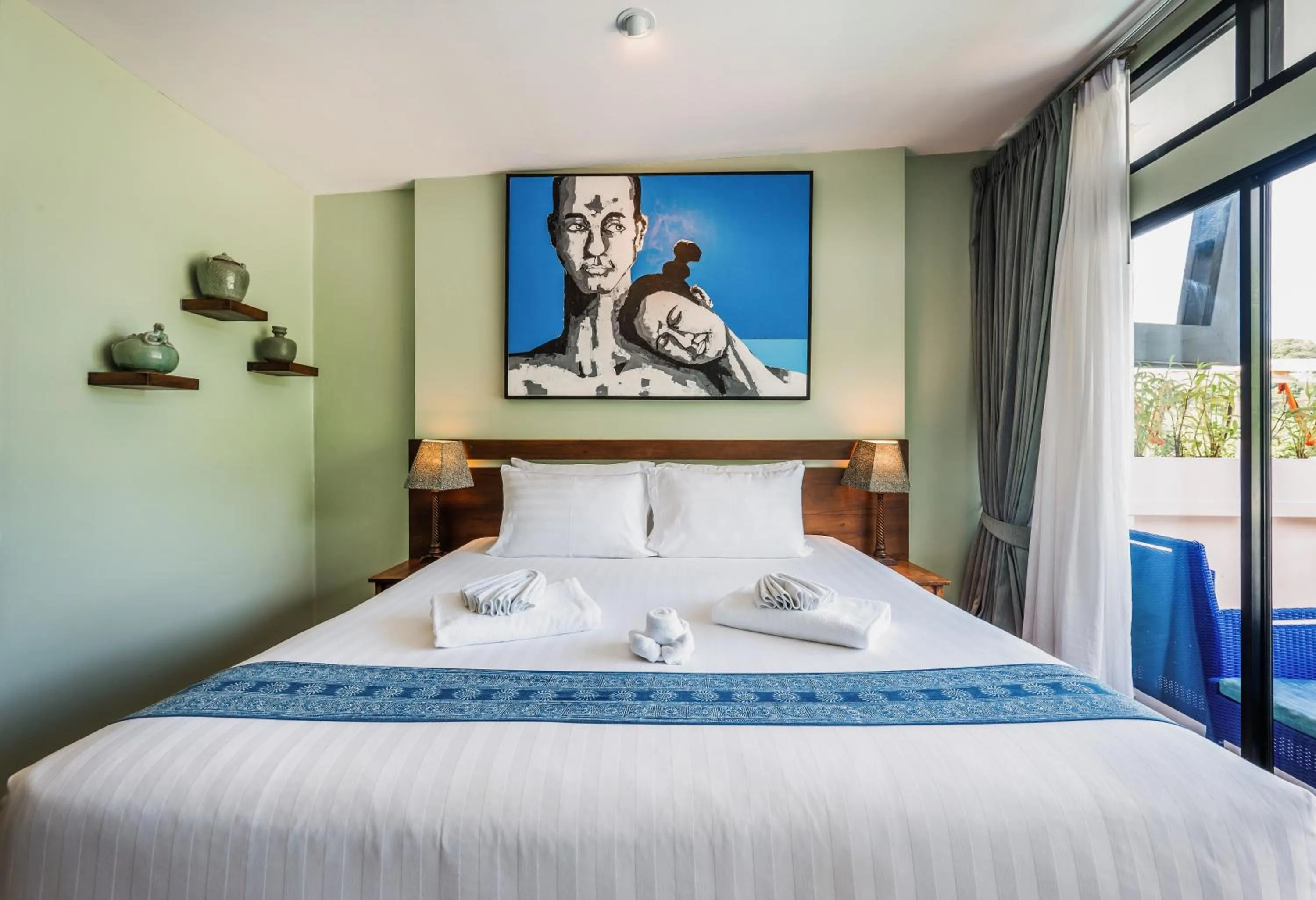 Bed in CC's Hideaway Kata - SHA Plus