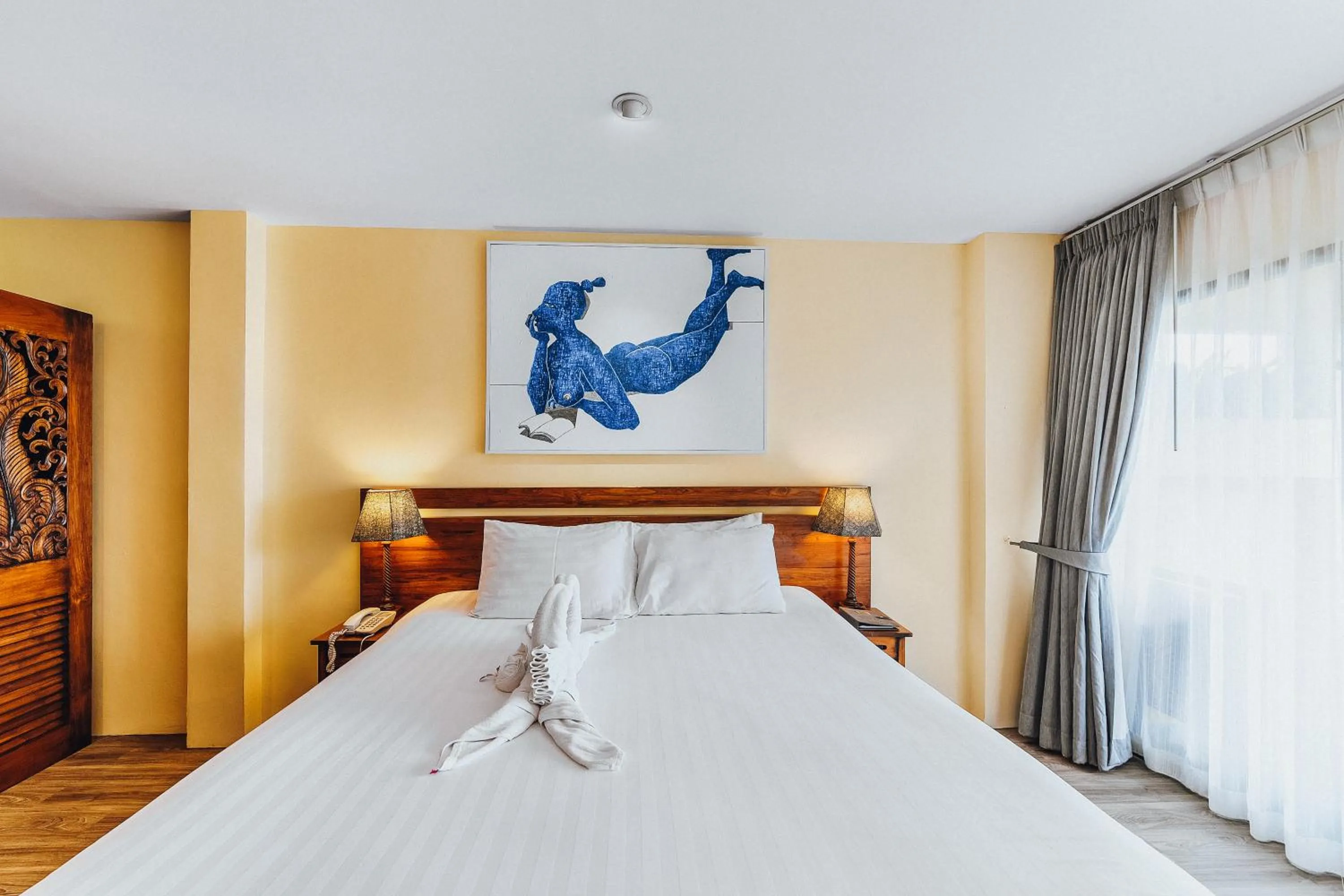 Bedroom, Bed in CC's Hideaway Kata - SHA Plus