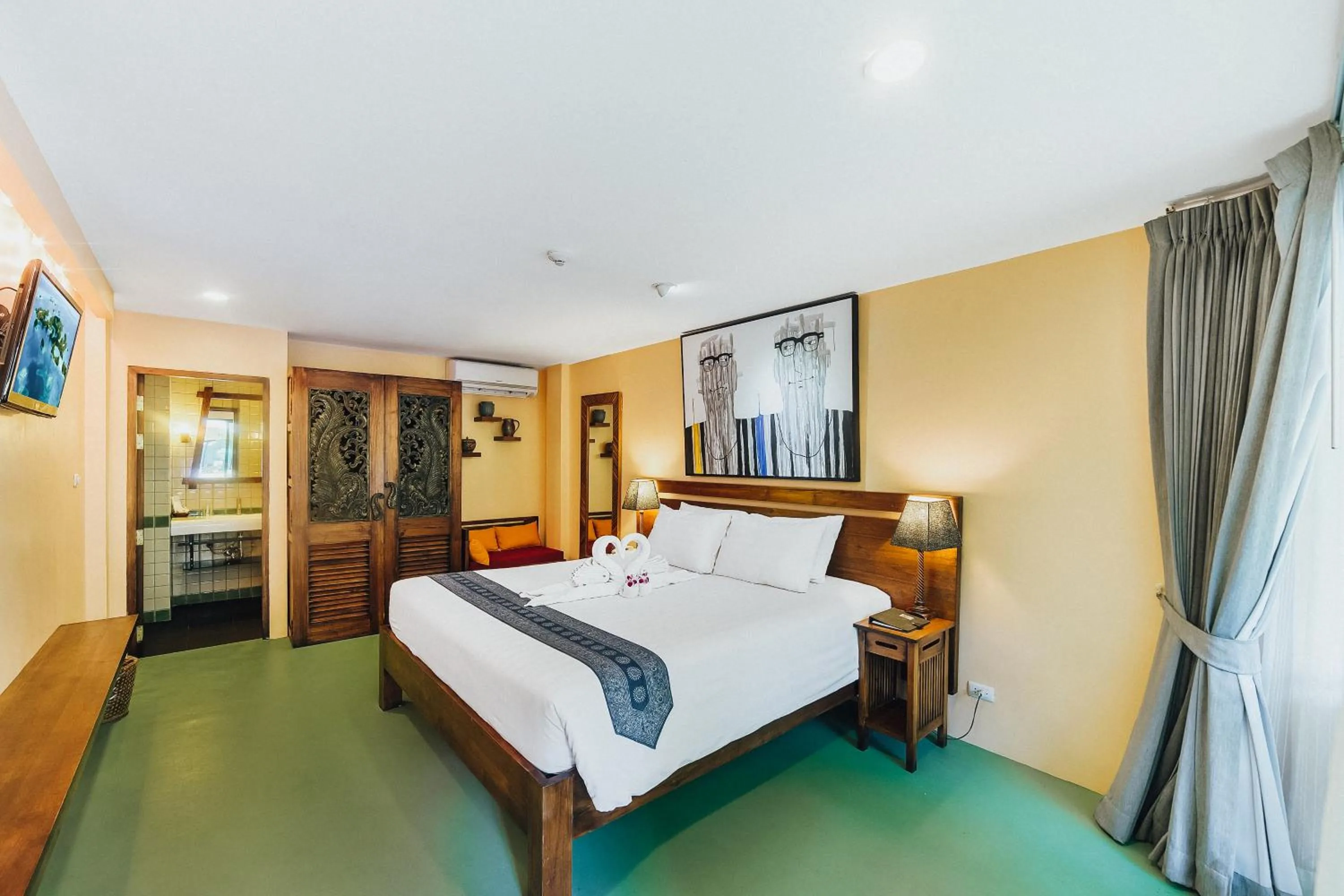 Bed in CC's Hideaway Kata - SHA Plus