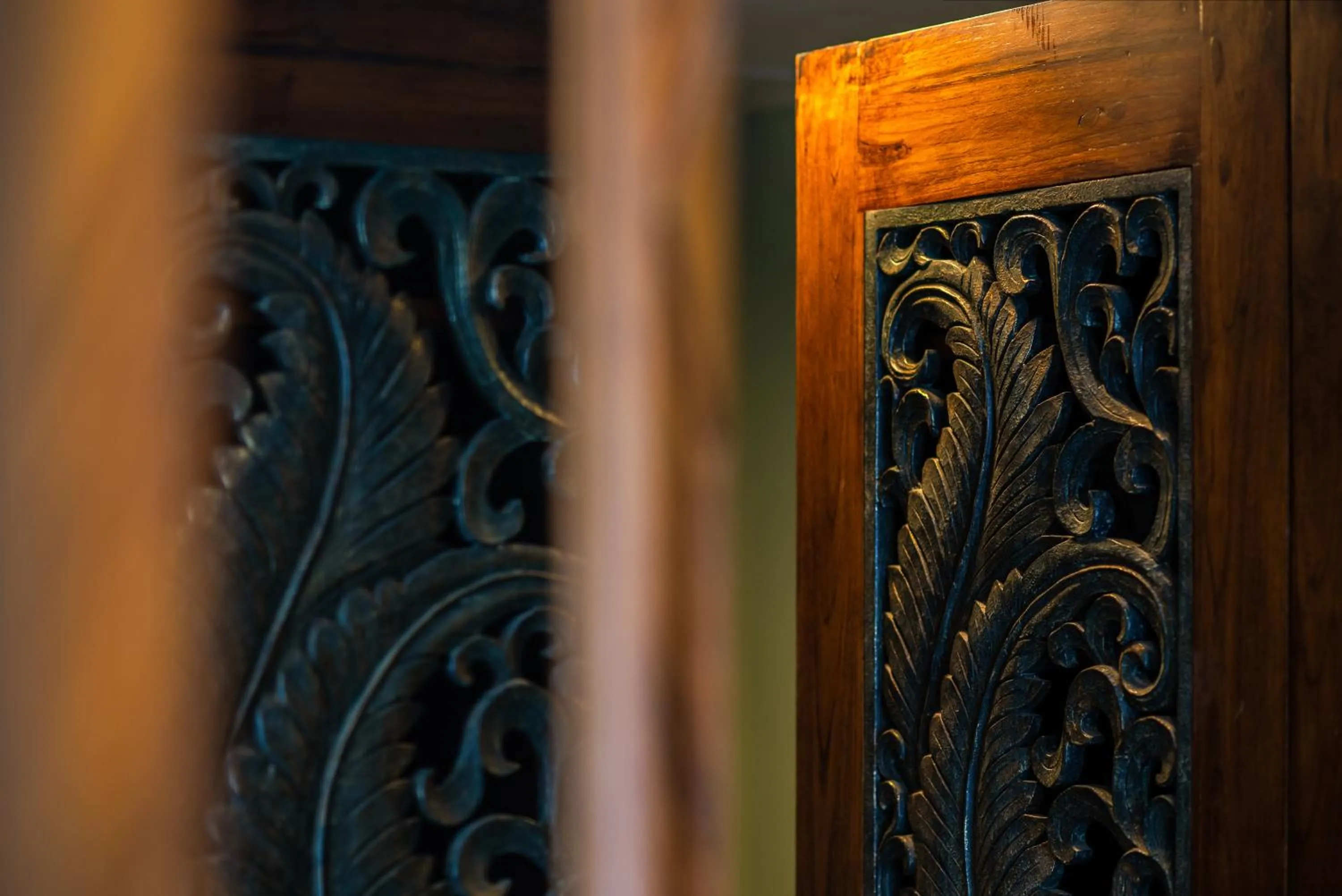 wardrobe in CC's Hideaway Kata - SHA Plus