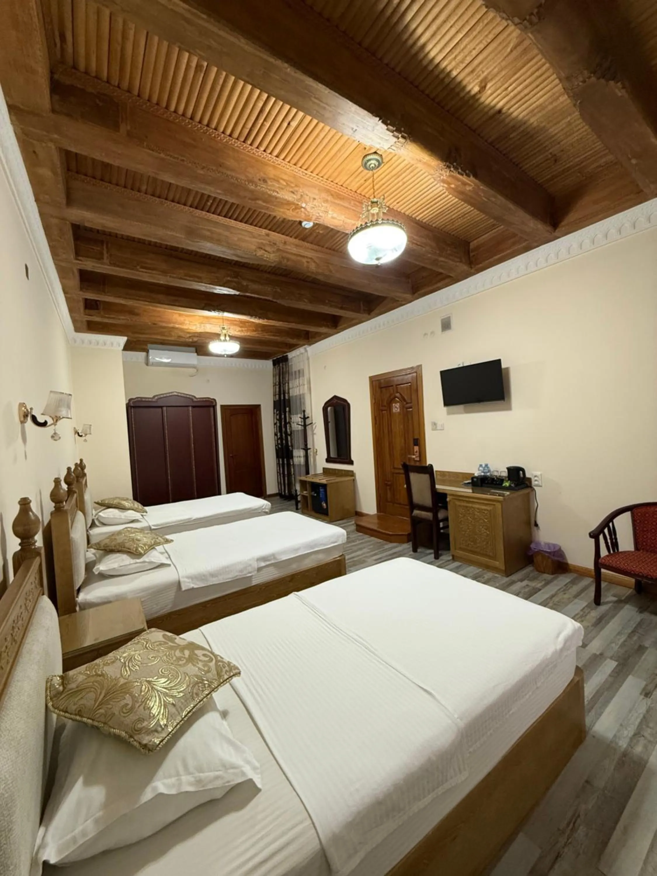 Standard Triple Room - single occupancy in Devon Begi Heritage Hotel