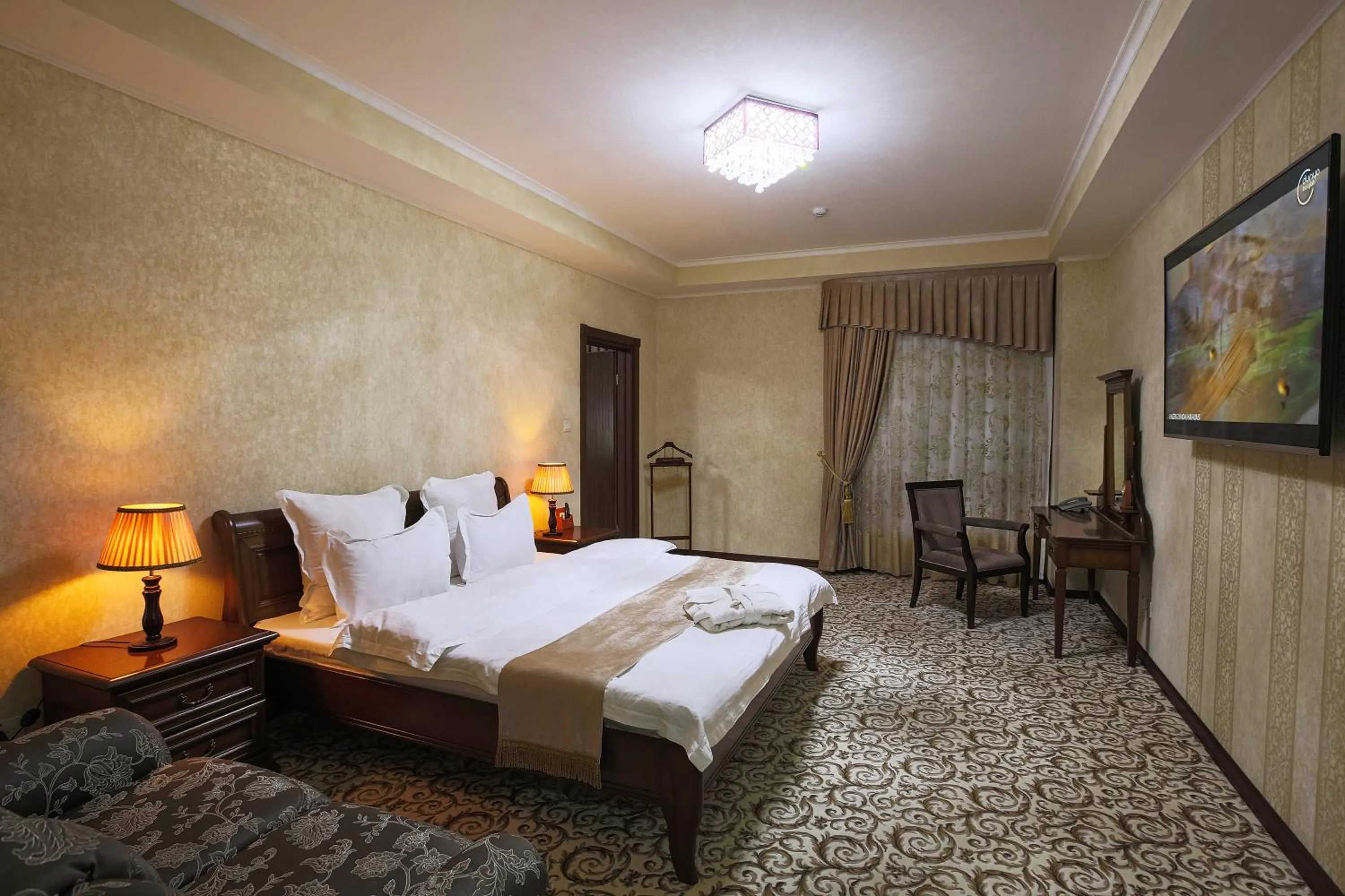 Bedroom in Zargaron Plaza