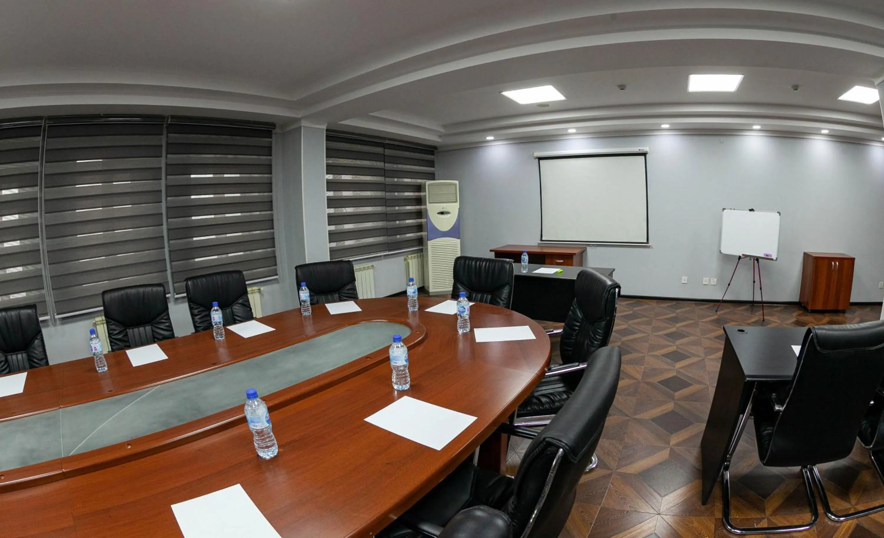 Meeting/conference room in Zargaron Plaza