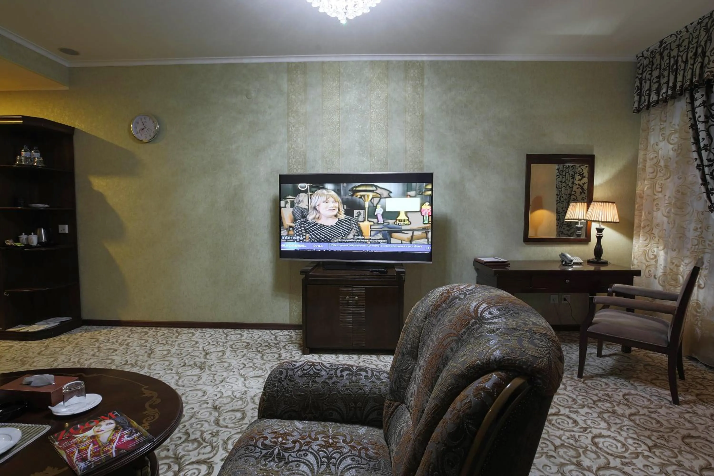 TV and multimedia in Zargaron Plaza