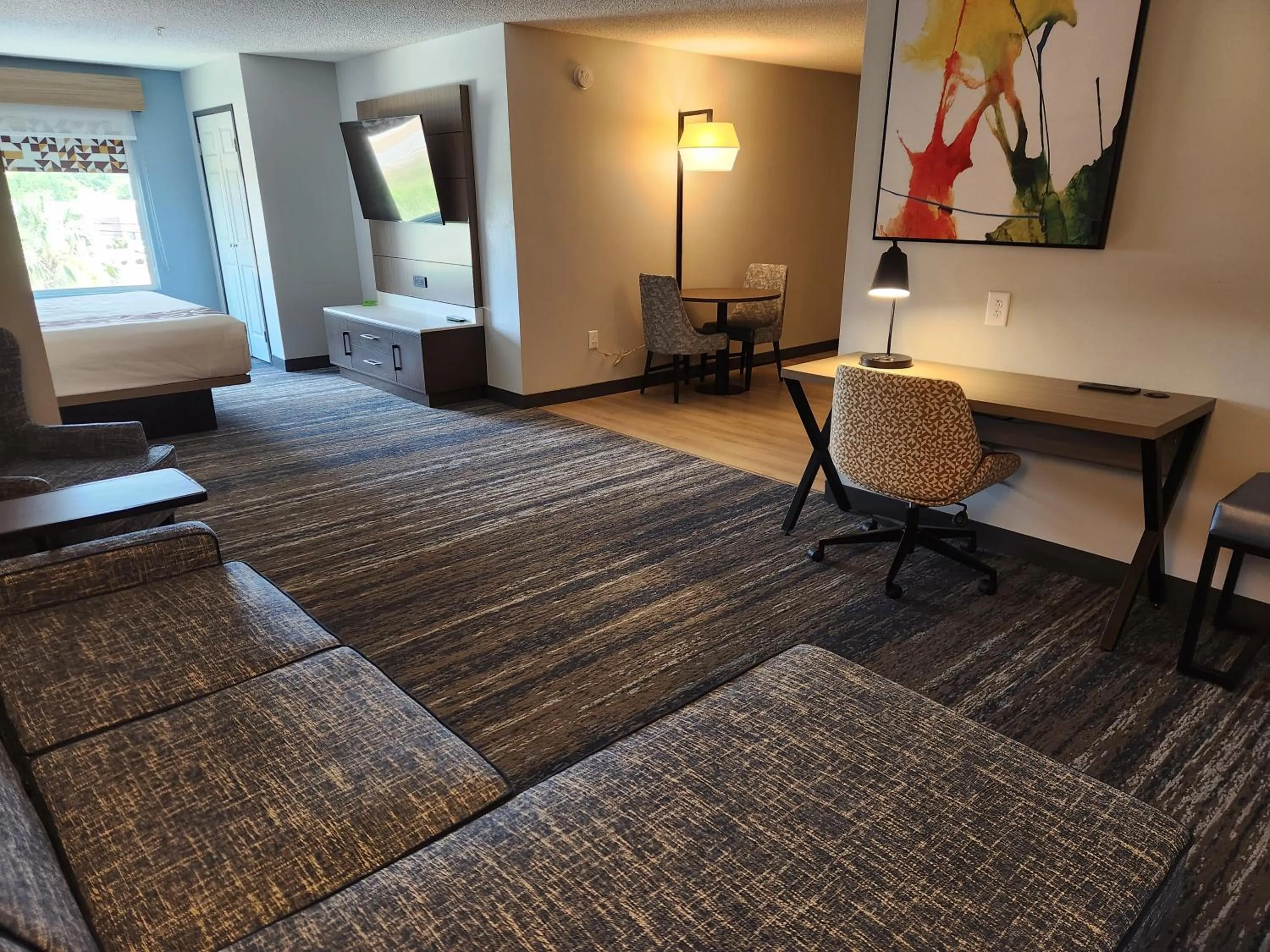 Property building, Bed in La Quinta by Wyndham Warner Robins - Robins AFB